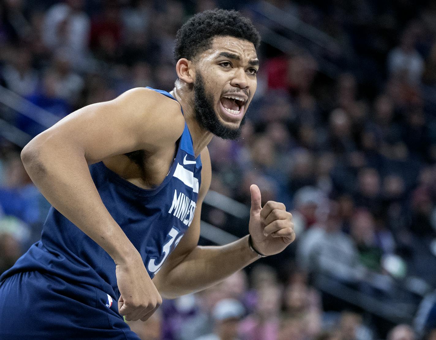 Karl-Anthony Towns reacted after thinking he was fouled in the first quarter. ] CARLOS GONZALEZ &#xef; cgonzalez@startribune.com - November 18, 2018, Minneapolis, MN, Target Center, NBA, Basketball, Minnesota Timberwolves vs. Memphis Grizzlies