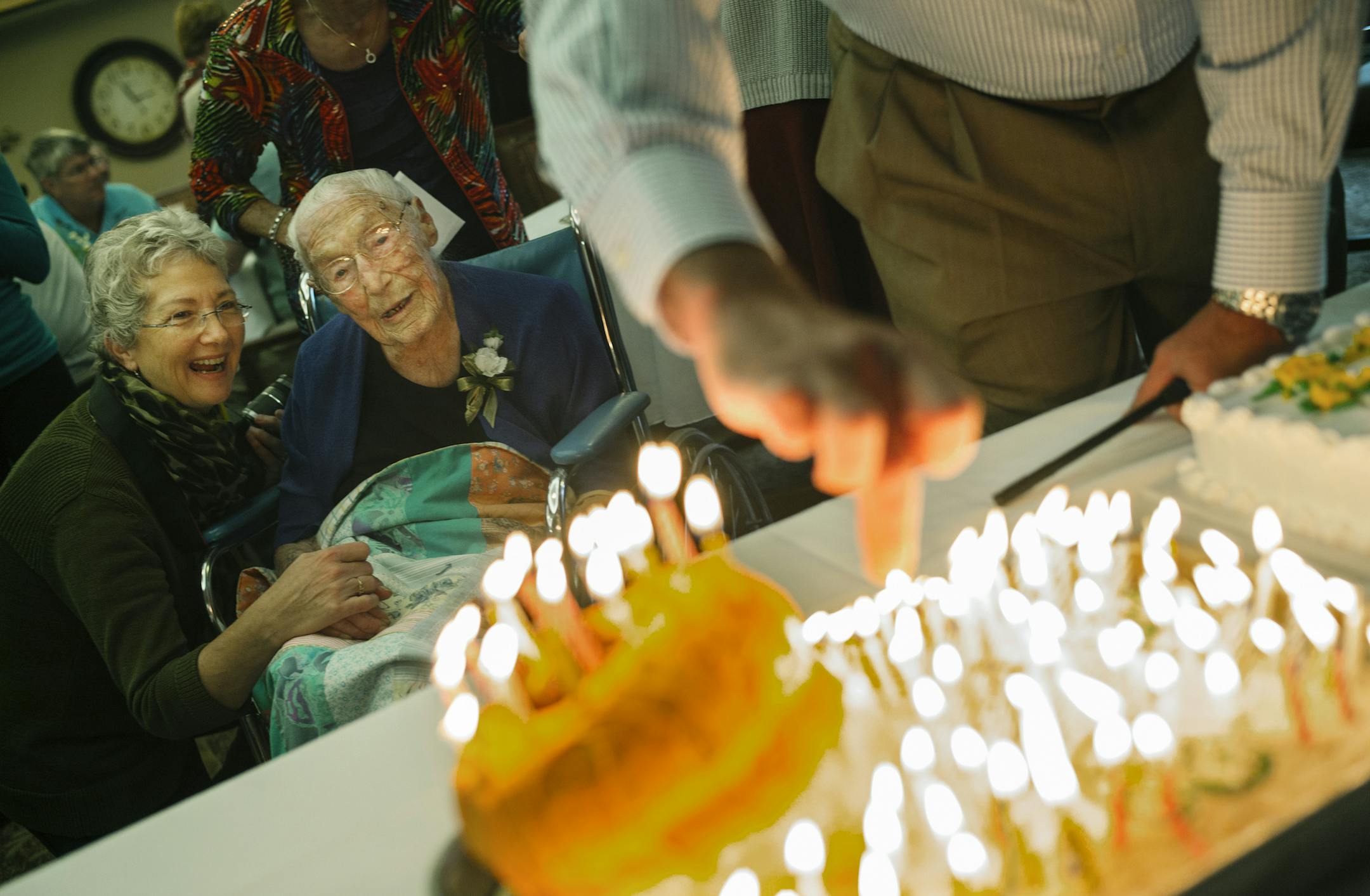 At Green Prairie Place senior apartments in Plainview, Minnesota, Anna Stoehr celebrated her 114th birthday. She is the oldest Minnesotan alive and one of the ten oldest living Americans. Great niece Sharon Warnken reminded Anna that the candles also melted into the frosting at last year's celebration. ]Richard Tsong-Taatarii/rtsong- taatarii@startribune.com