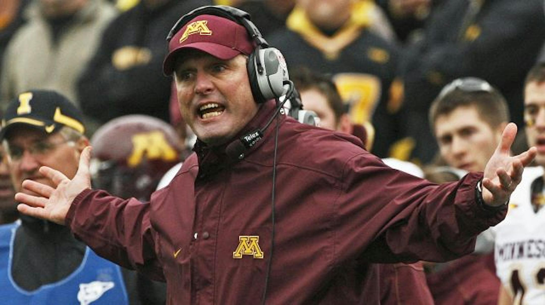 Gophers football coach Tim Brewster