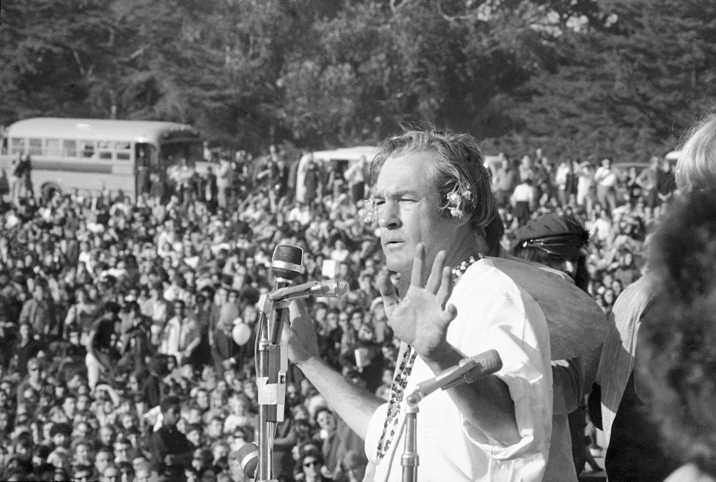 Timothy Leary spoke at the Human Be-In in San Francisco in 1967. Leary told the crowd to "turn on, tune in and drop out."