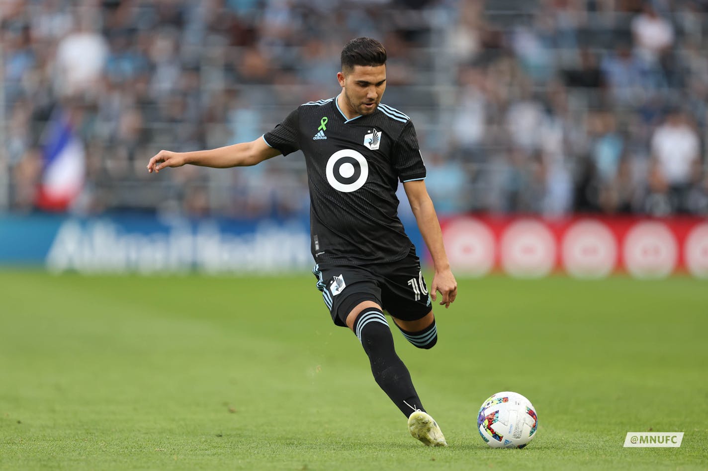 Emanuel Reynoso, seen here during a game on May 6, scored twice on Wednesday night in L.A.