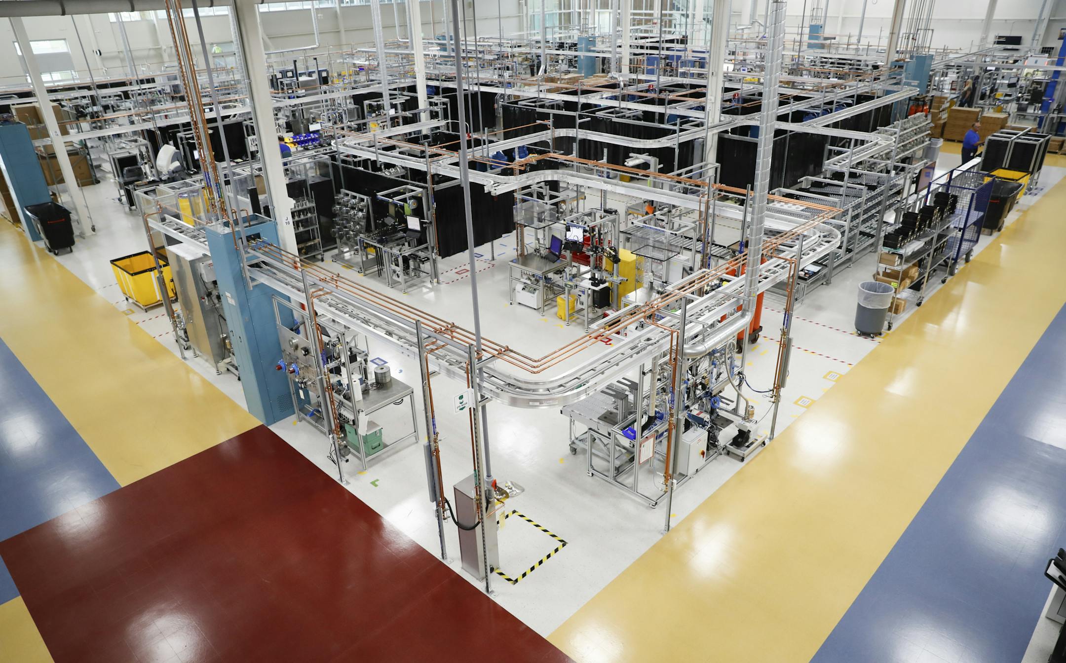 The manufacturing floor at Emerson Automation Solutions on Friday, September 15, 2017, in Shakopee, Minn. ] RENEE JONES SCHNEIDER • renee.jones@startribune.com The Minnesota