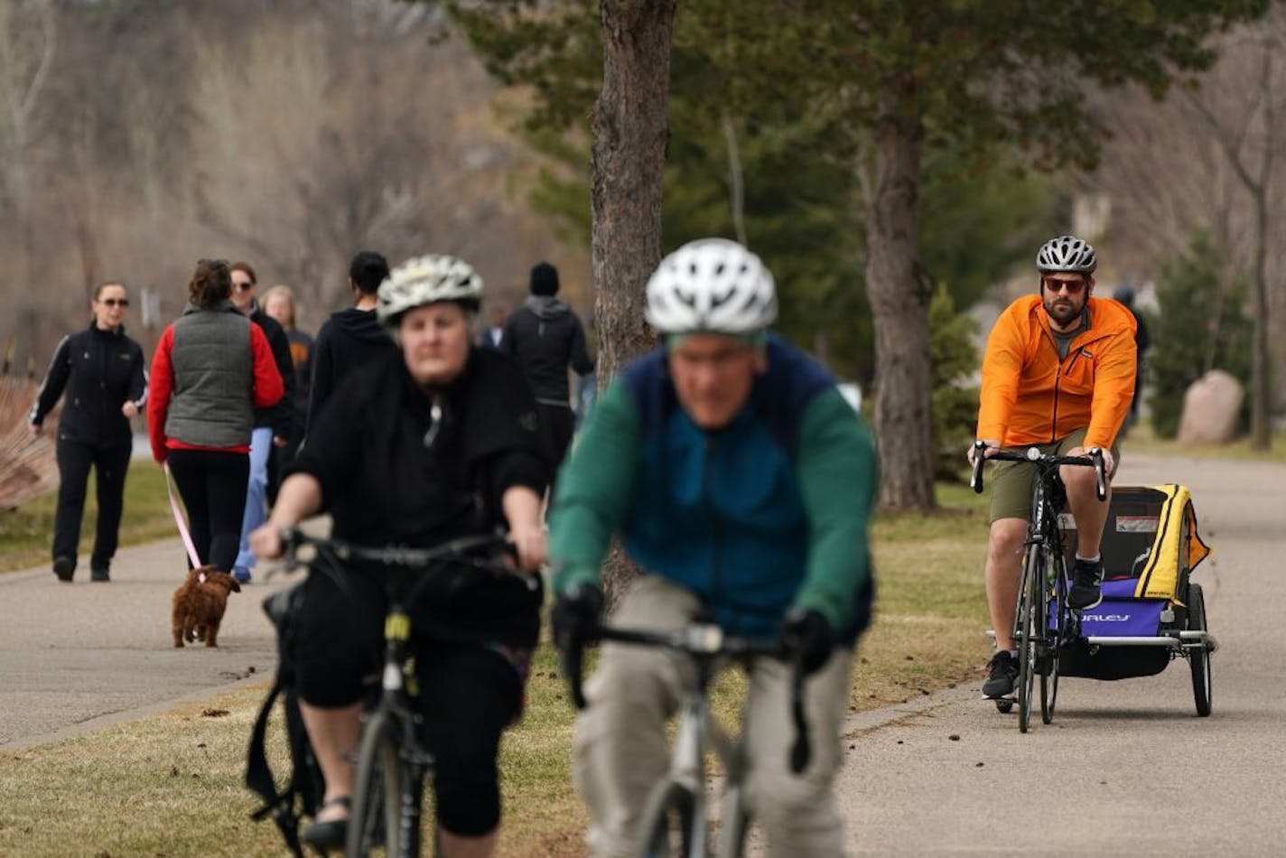 People flocked to Bde Maka Ska on April 1, despite officials urging social distancing. The Minneapolis Park Board barricaded three more parkways for users over the weekend to give people more space to spread out.