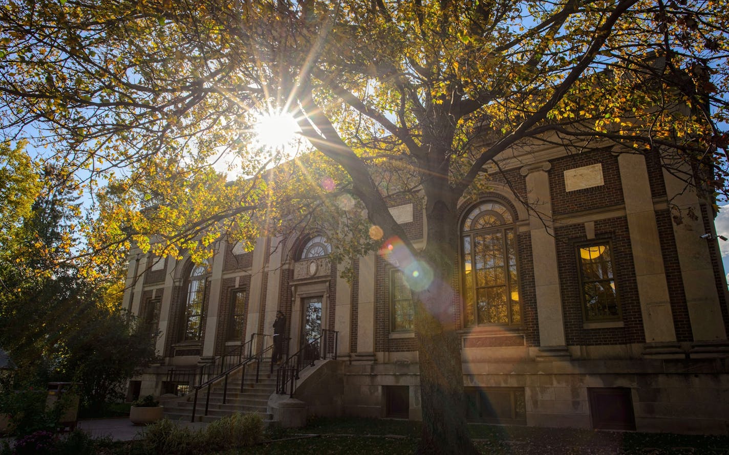 The St. Paul Public Library System is seeking a new owner for the Arlington Hills Library, one of three Carnegie libraries in the city and built in 1916 and listed on the National Register of Historic Places, who will retain it as a neighborhood and cultural asset. The library itself is moving to modern quarters on the East SIde. Thursday, October 10, 2013 ] GLEN STUBBE * gstubbe@startribune.com ORG XMIT: MIN1310101733514078