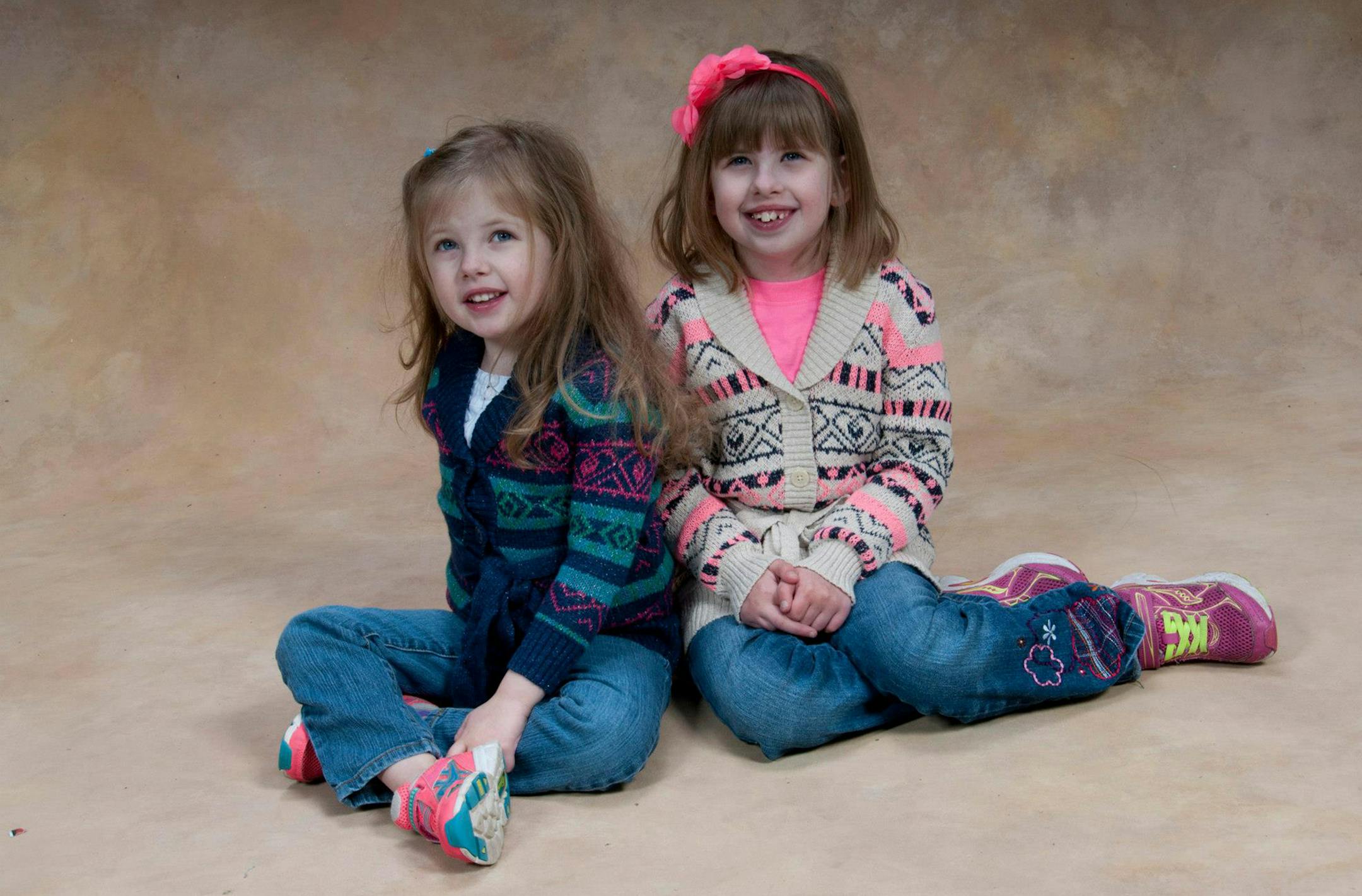 Photos of sisters and heart transplant recipients Sydney Rippy, 6, and Madison Rippy, 9. Photos from mother Linsey Rippy ORG XMIT: B8b2GViN3nV78uiN5u-E
