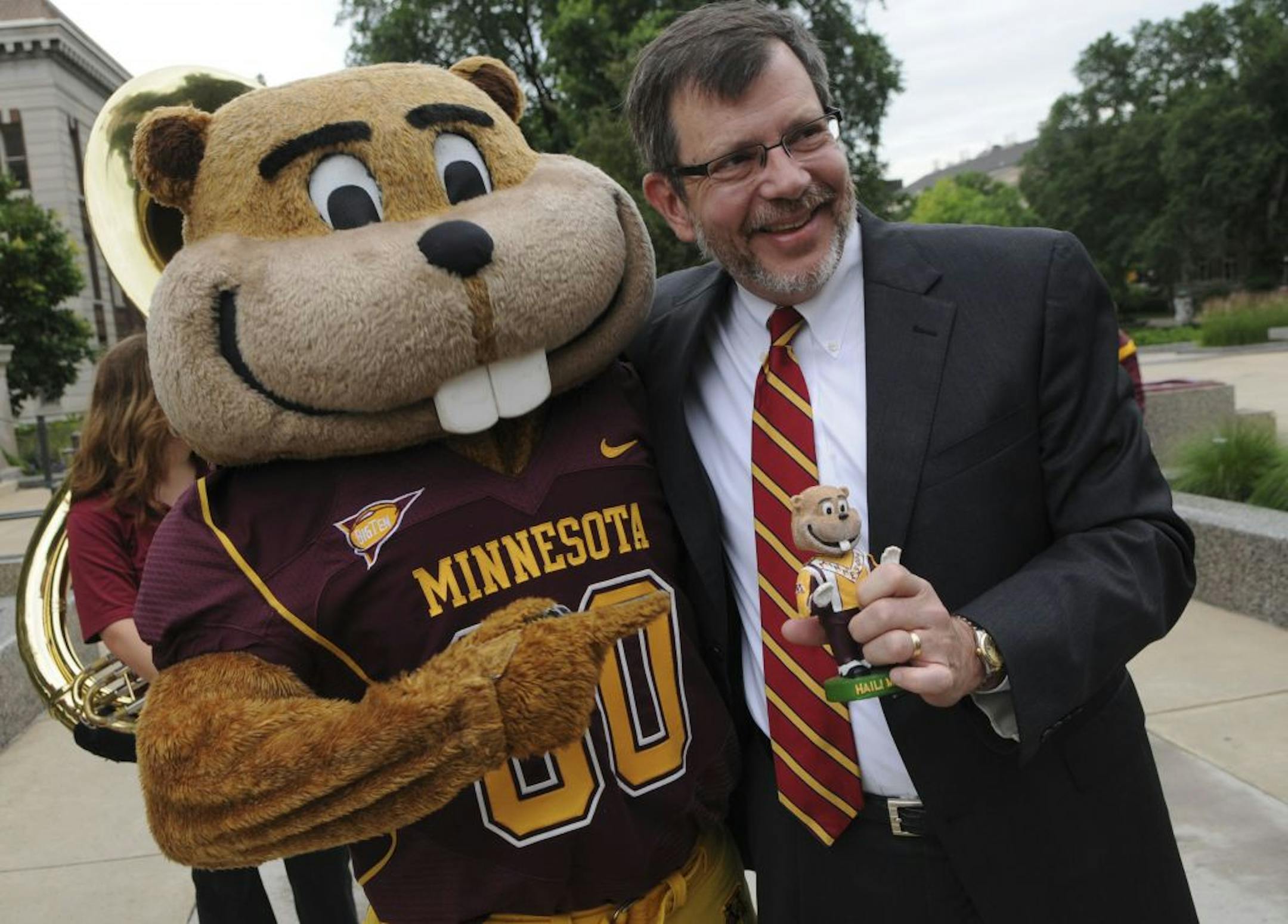Eric Kaler, right, president of the University of Minnesota.