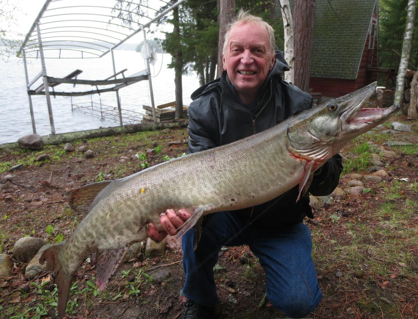 Gary Rayppy with this nice Muskie.