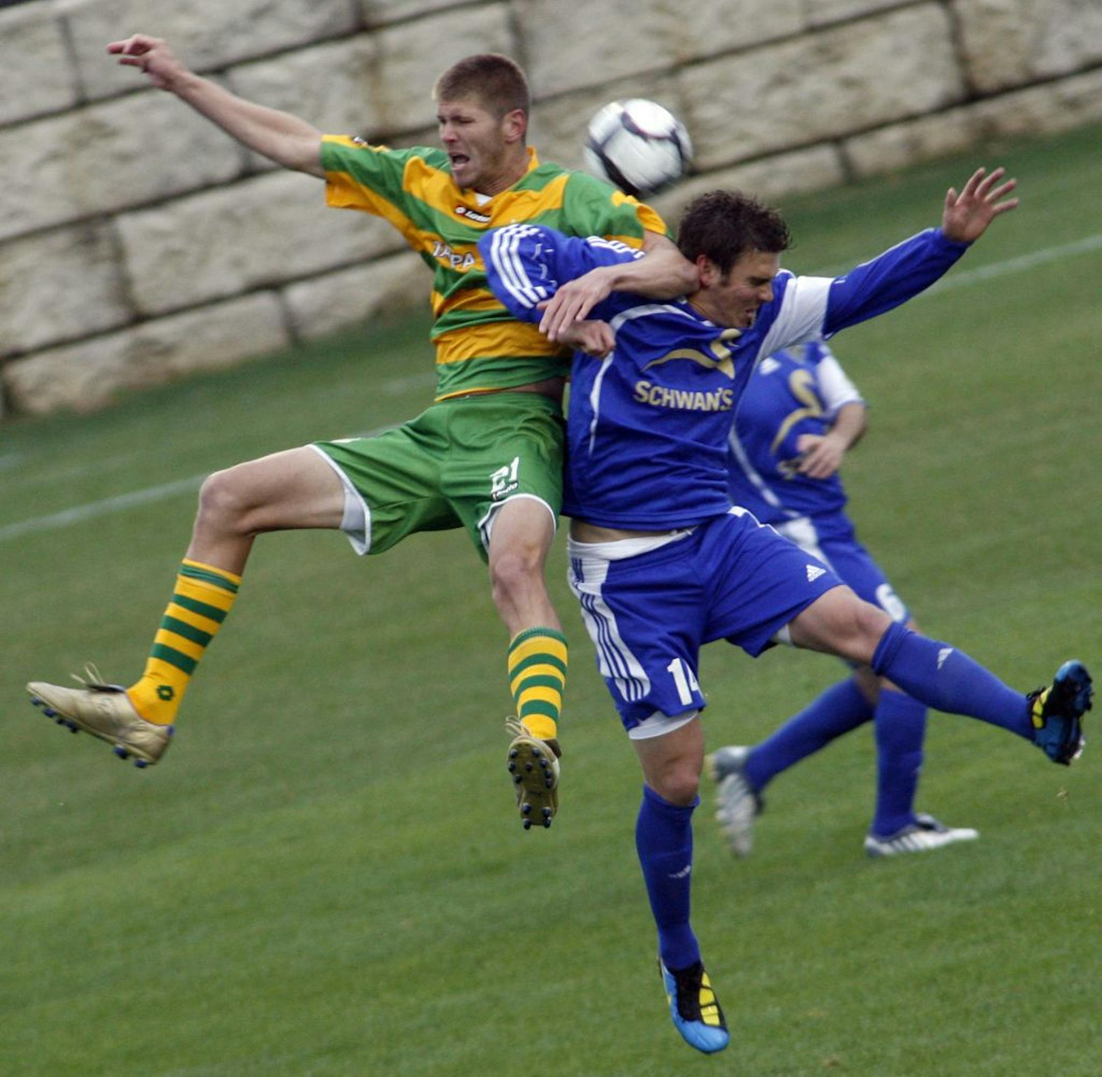 NSC Stars player Brian Kallman (right)