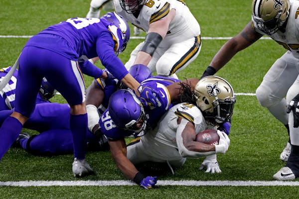 Vikings crushed by Saints in New Orleans