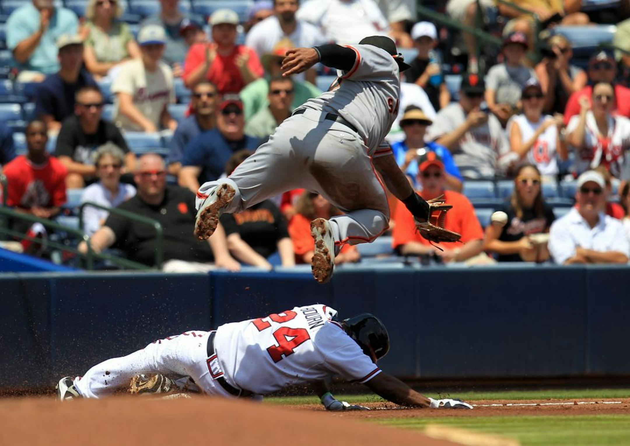 Cleveland agreed to terms Monday with outfielder Michael Bourn (sliding) on a four-year, $48 million contract.