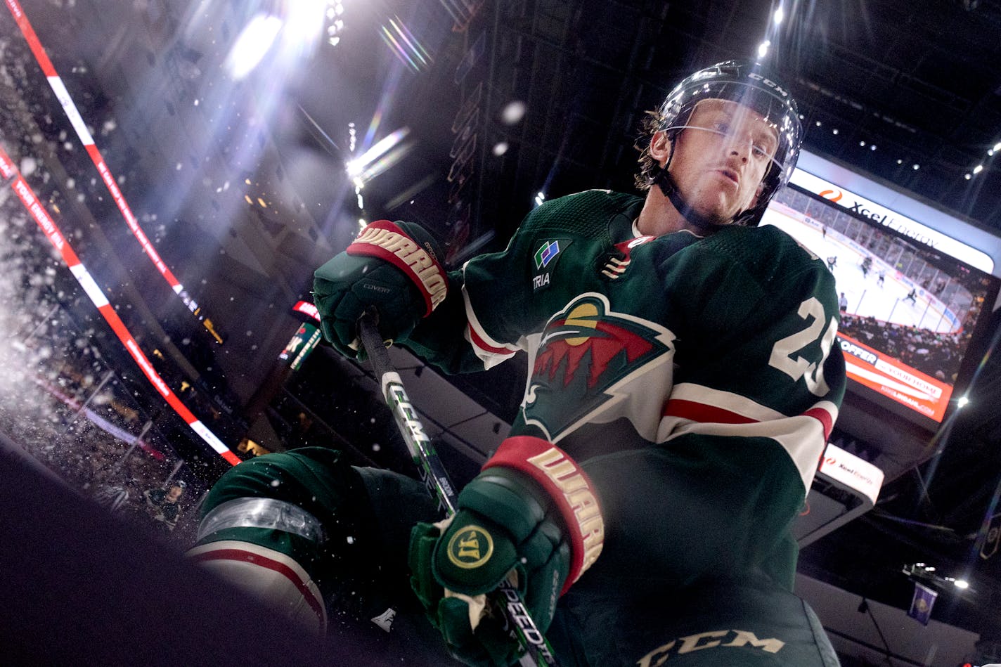 Jonas Brodin (25) of the Minnesota Wild chases a puck in the corner Tuesday, February 21, 2022, at Xcel Energy Center in St. Paul, Minn. ] CARLOS GONZALEZ • carlos.gonzalez@startribune.com.