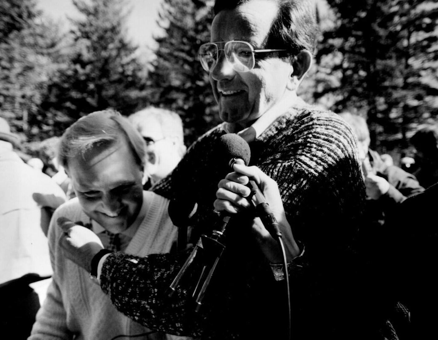 October 9, 1989 After announcing that he'll run for a fourth term, Gov. Rudy Perpich applied a playful headlock to WCCO-TV's Pat Kessler, who persisted in askin questions. October 8, 1989 Jeff Wheeler, Minneapolis Star Tribune