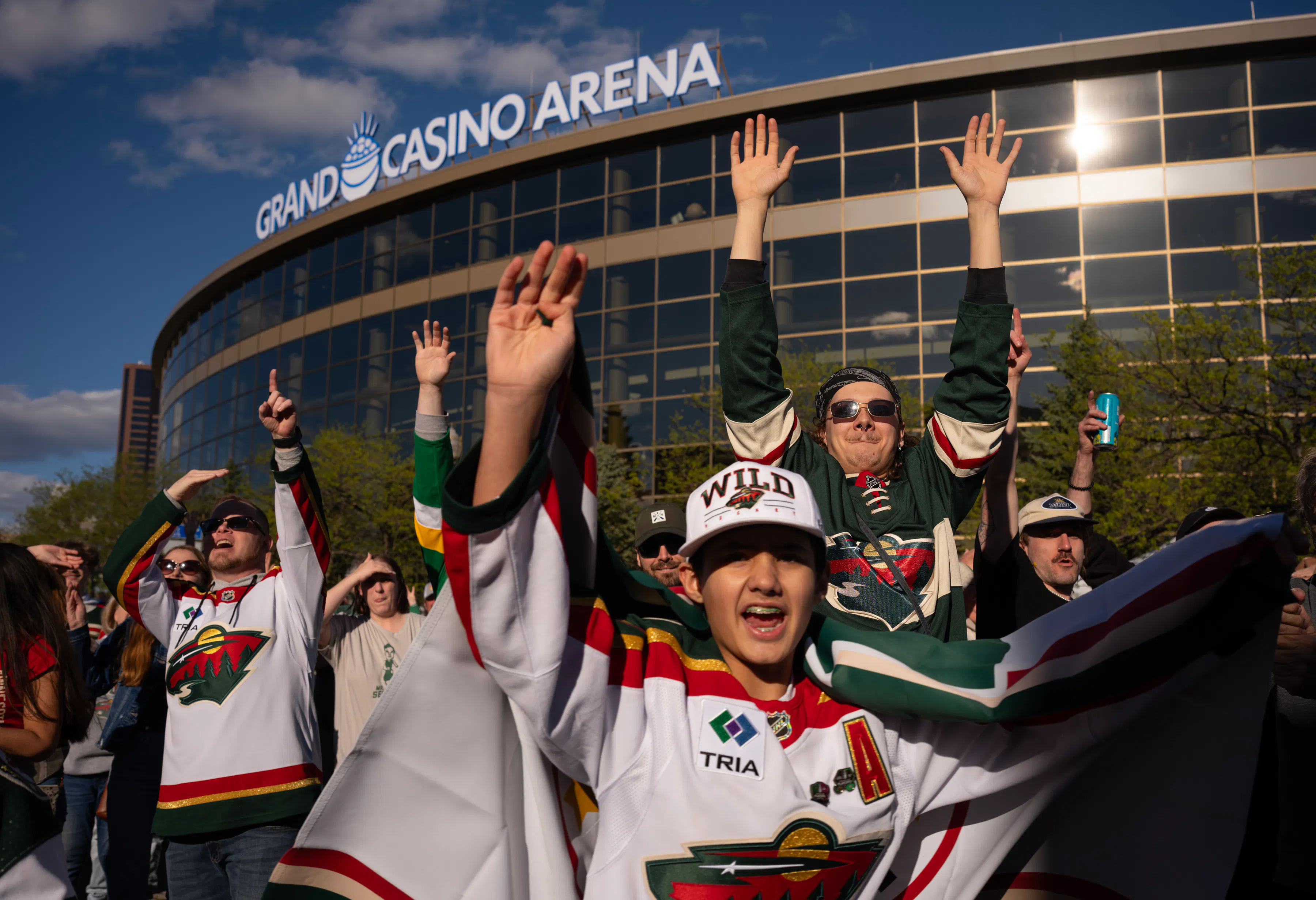 Live from St. Paul: Minnesota Wild beat Colorado Avalanche in Game 3