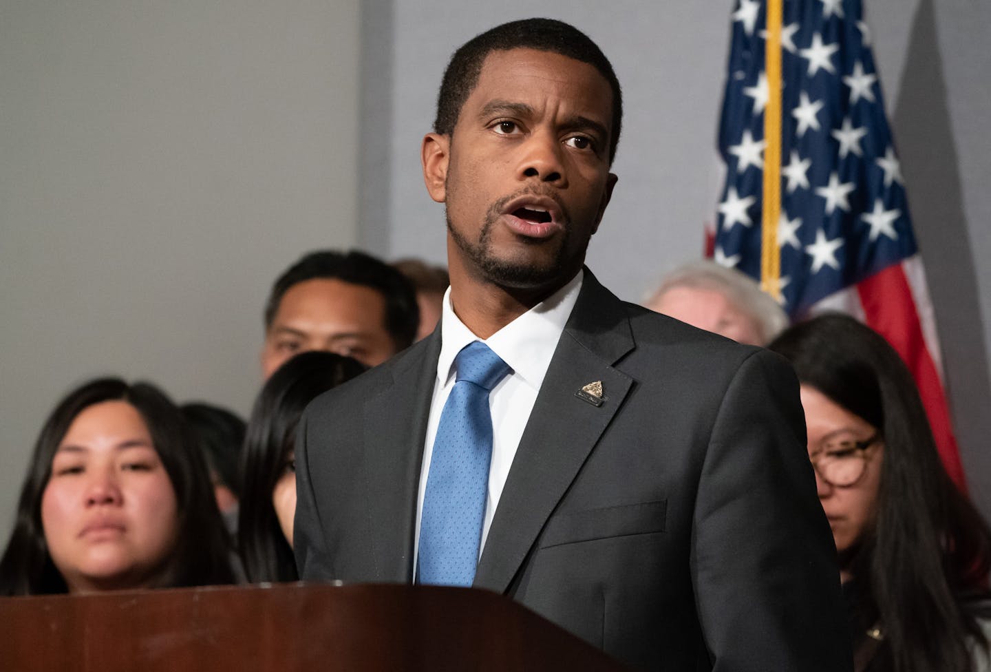 St. Paul Mayor Melvin Carter ] GLEN STUBBE &#x2022; glen.stubbe@startribune.com Thursday, December 20, 2018 St. Paul Mayor Melvin Carter along with state representatives Carlos Mariani and Kaohly Her hold a news conference to condemn deportation of Southeast Asian Americans. This could be the B display. Hoang Murphy, a community member, will be there.