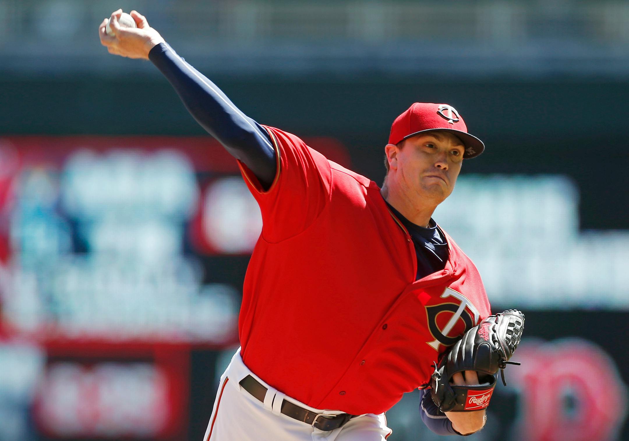 Minnesota Twins pitcher Kyle Gibson throws against the Oakland Athletics in the first inning of a baseball game Thursday, May 4, 2017, in Minneapolis. (AP Photo/Jim Mone)