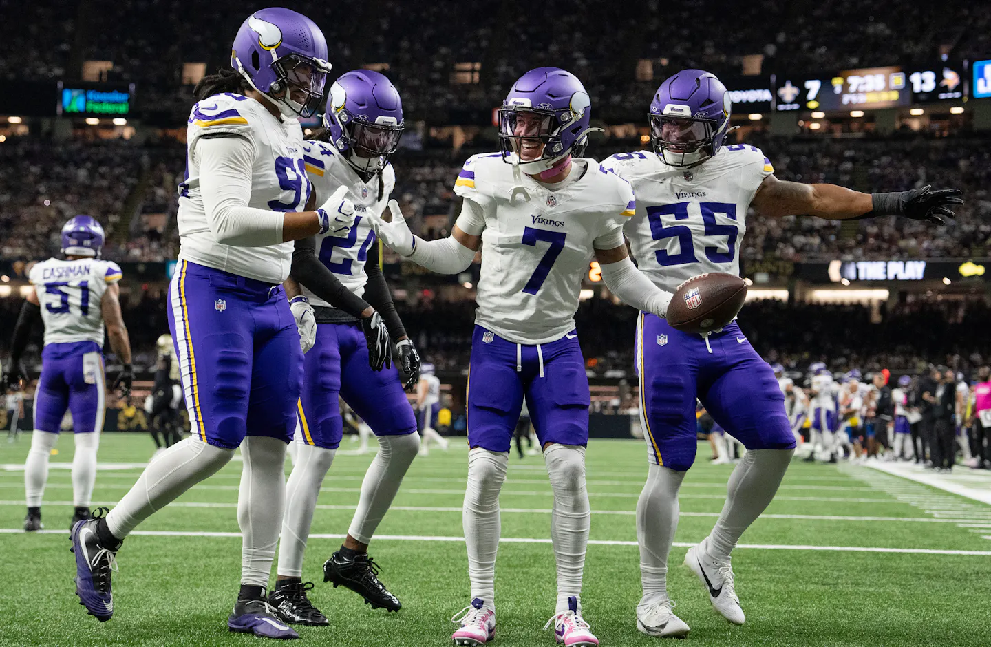 Minnesota Vikings vs Saints: Brian Flores defense, Kyler Murray stats