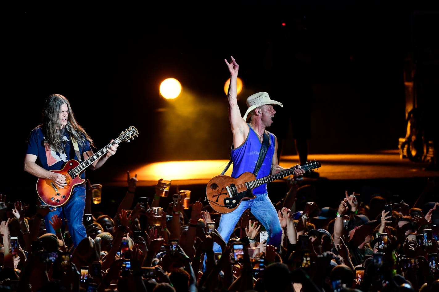 Kenny Chesney performed Saturday night at US Bank Stadium. ] AARON LAVINSKY &#xef; aaron.lavinsky@startribune.com Review of country superstar Kenny Chesney's show at US bank stadium with Old Dominion, Thomas Rhett and others. Photographed Saturday, May 5, 2018 at US Bank Stadium in Minneapolis, Minn.