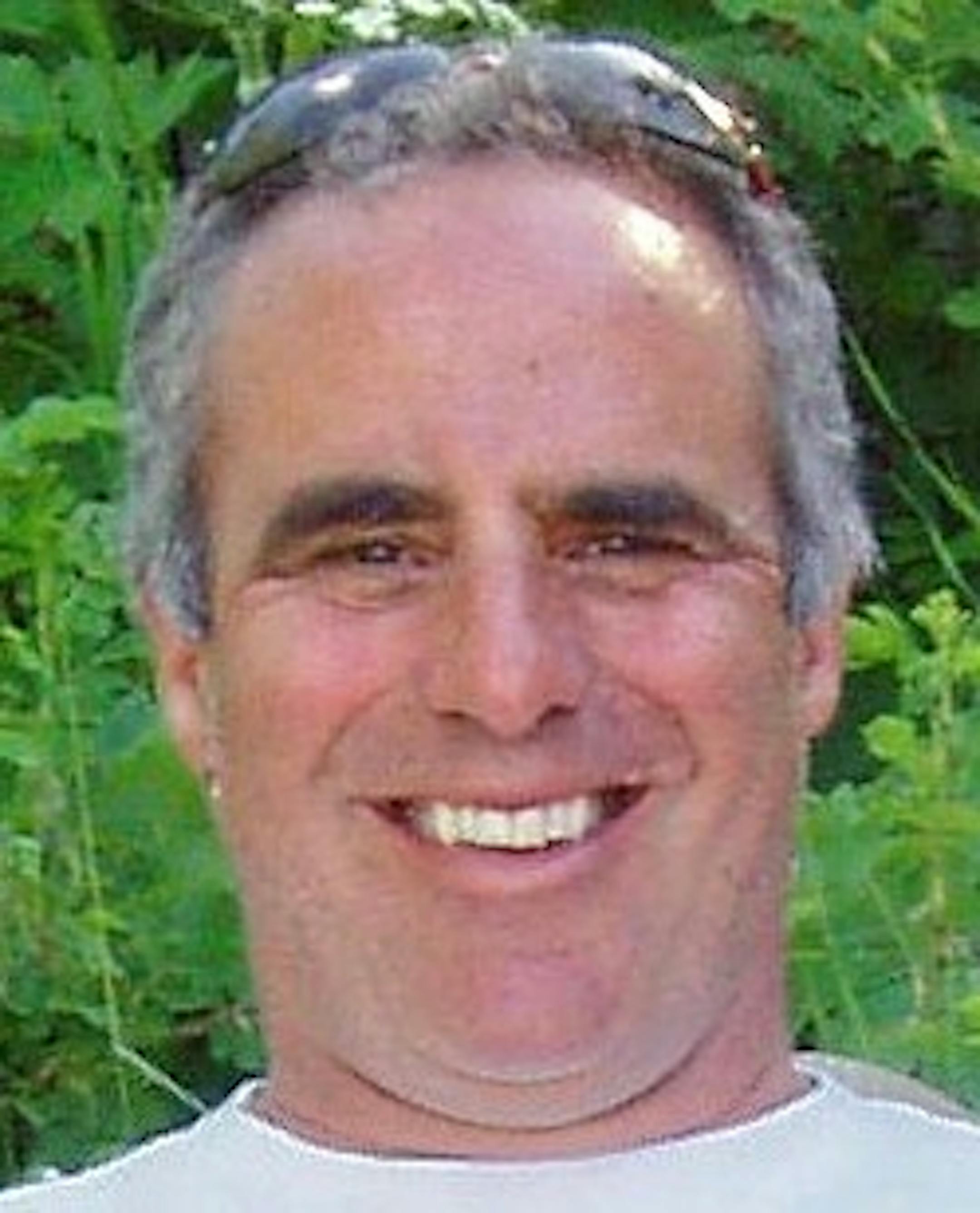 Herbert Ward, died May 10, 2019 at age 71. He was tenured professor and chief of the division of Cardiothoracic Surgery at U of M.