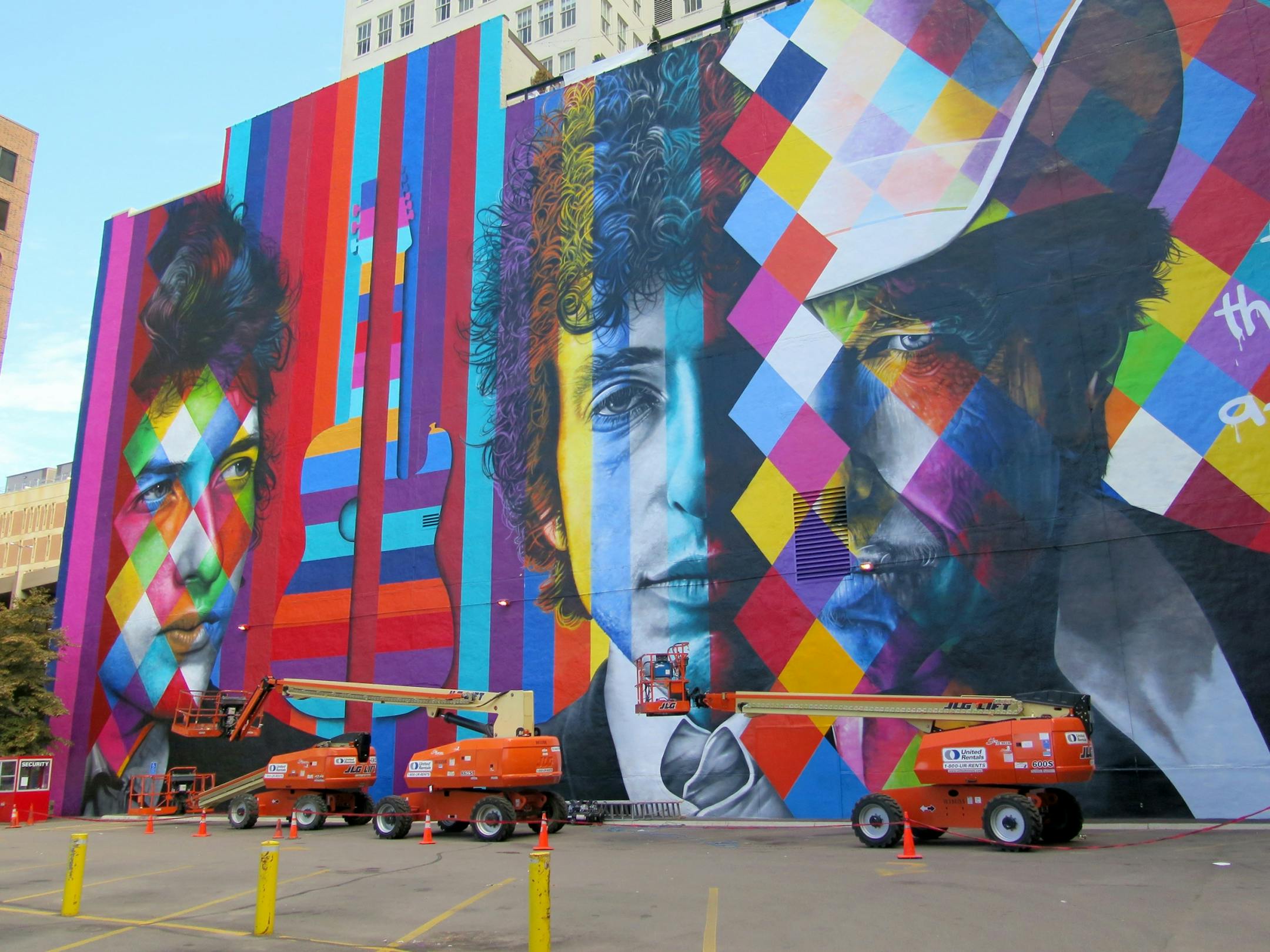 Minneapolis Bob Dylan portrait by Eduardo Kobra.