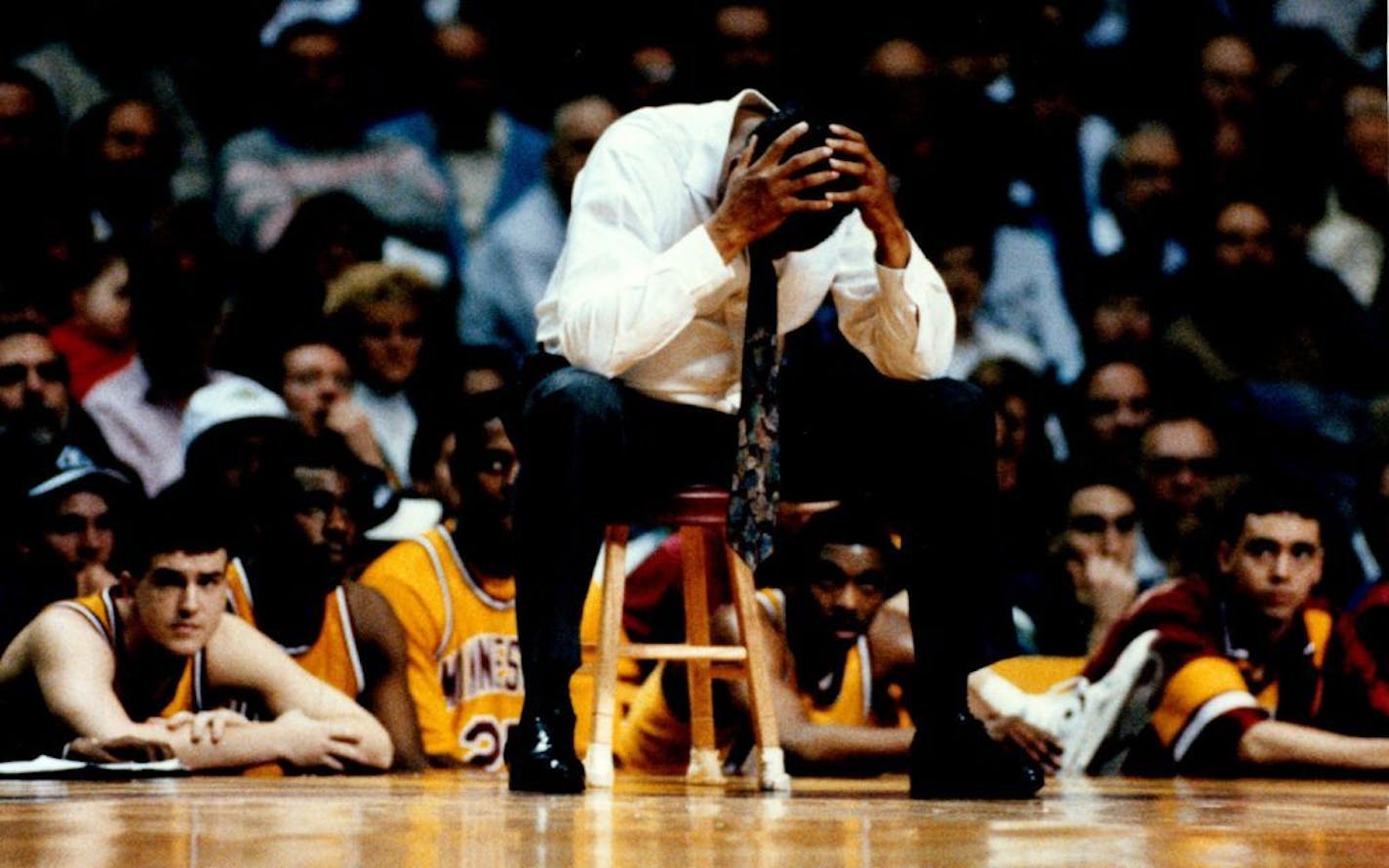 March 7, 1992 Minn Vs Purdue at Williams Arena... XClem Haskins hangs his head in frustration during final minutes of 2nd half .... March 8, 1992 Richard Sennott, Minneapolis Star Tribune