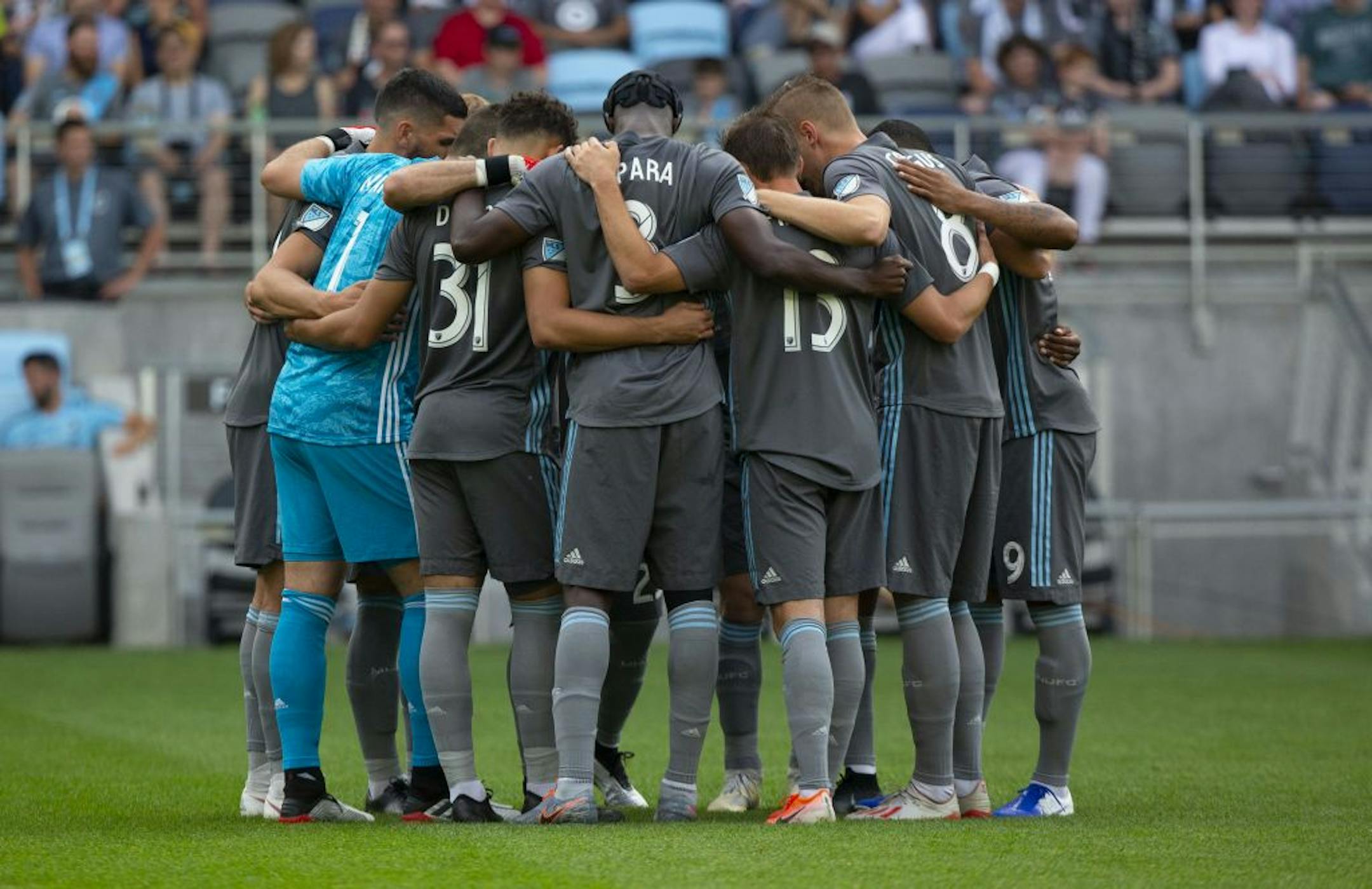 The Minnesota United FC players huddle before the start of the first half. ALEX KORMANN ¥ alex.kormann@startribune.com The Minnesota United FC took on FC Dalls on Saturday July 13, 2019 at Allianz Field in St. Paul, MN.