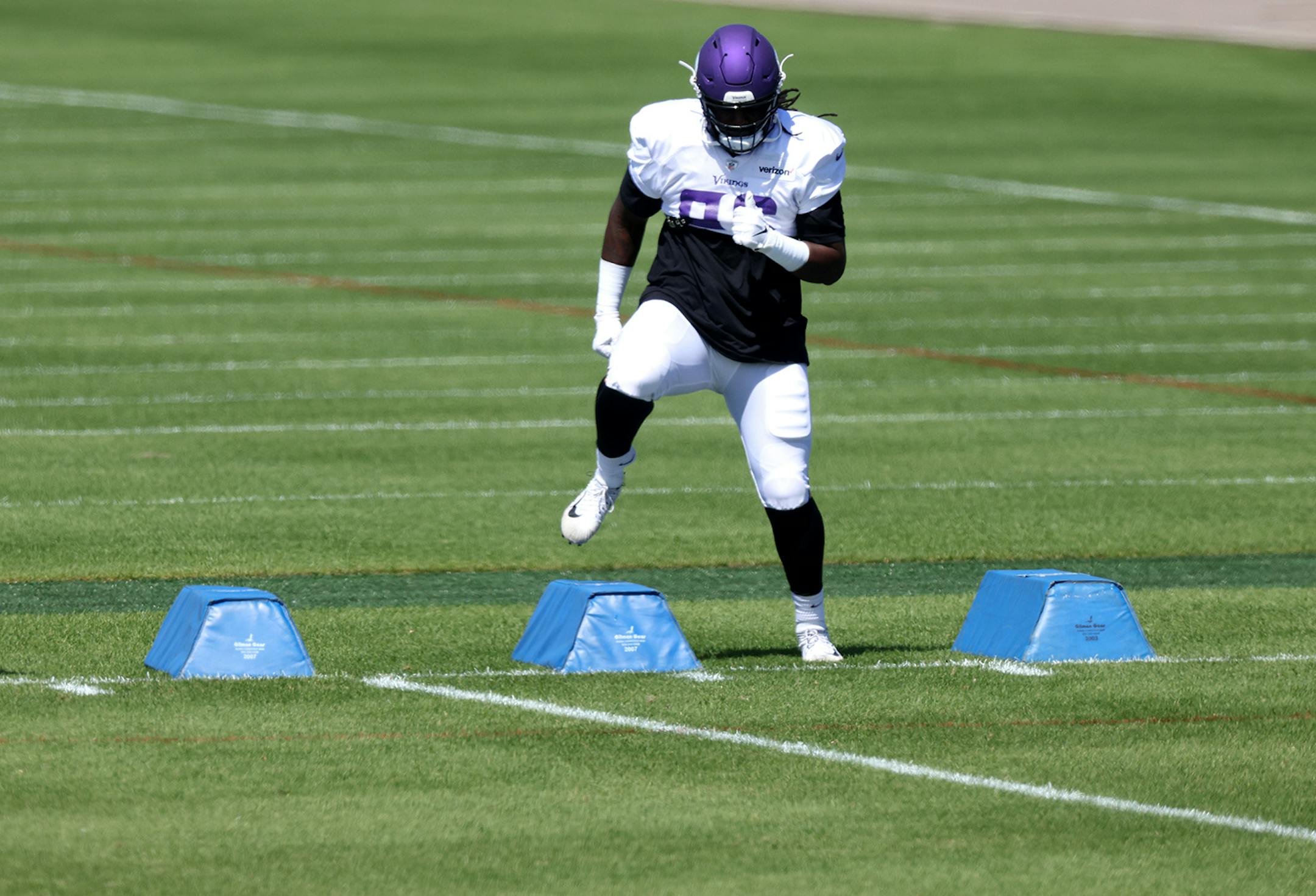 Minnesota Vikings defensive lineman Armon Watts (96).