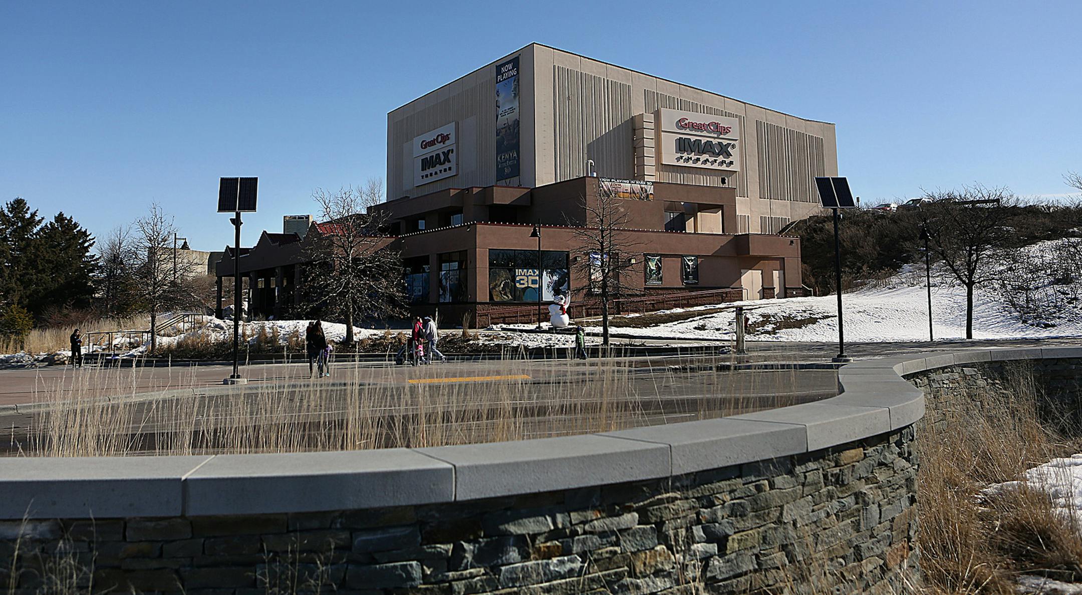The Minnesota Zoo is closing its Imax theater. (JIM GEHRZ/Star Tribune file photo)