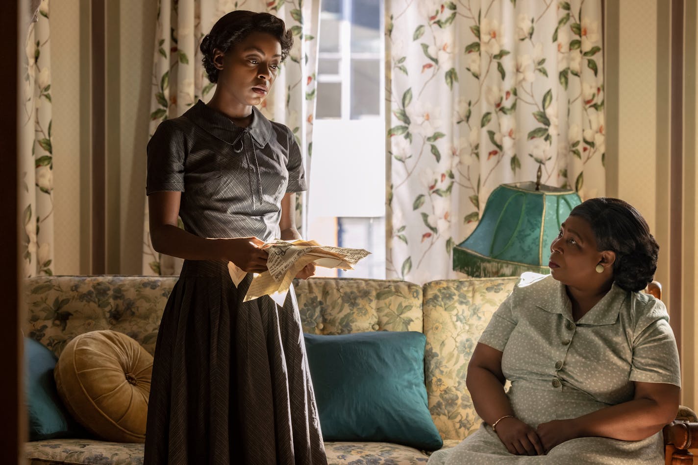 (L to R) Danielle Deadwyler as Mamie Till Bradley and Whoopi Goldberg as Alma Carthan in TILL, directed by Chinonye Chukwu, released by Orion Pictures.