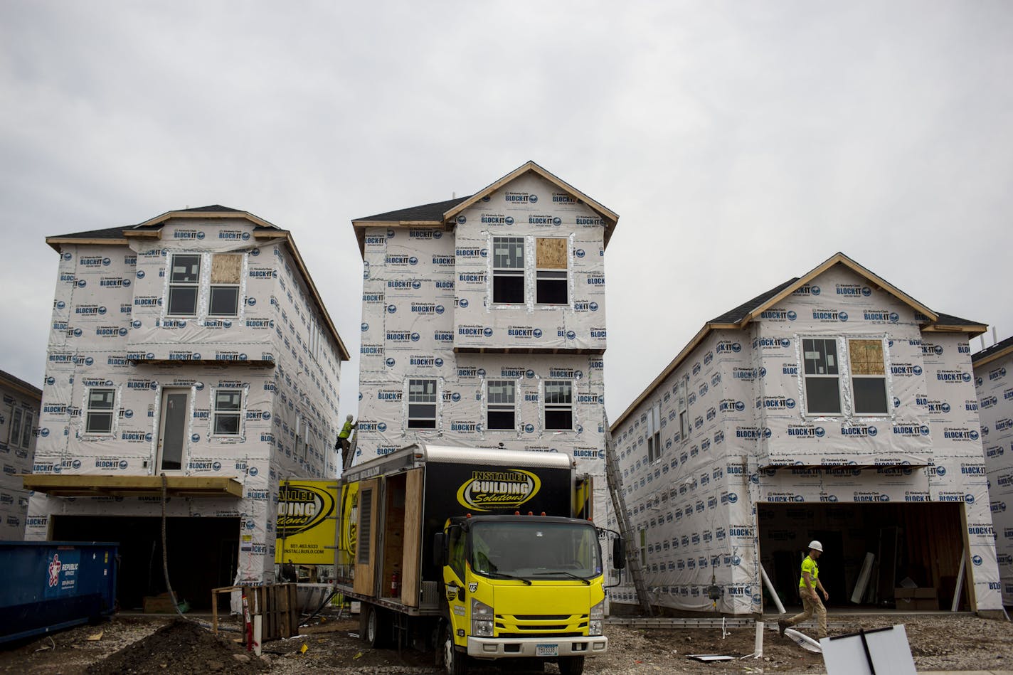 Lawmakers say some cities' zoning squeezes out affordable housing.