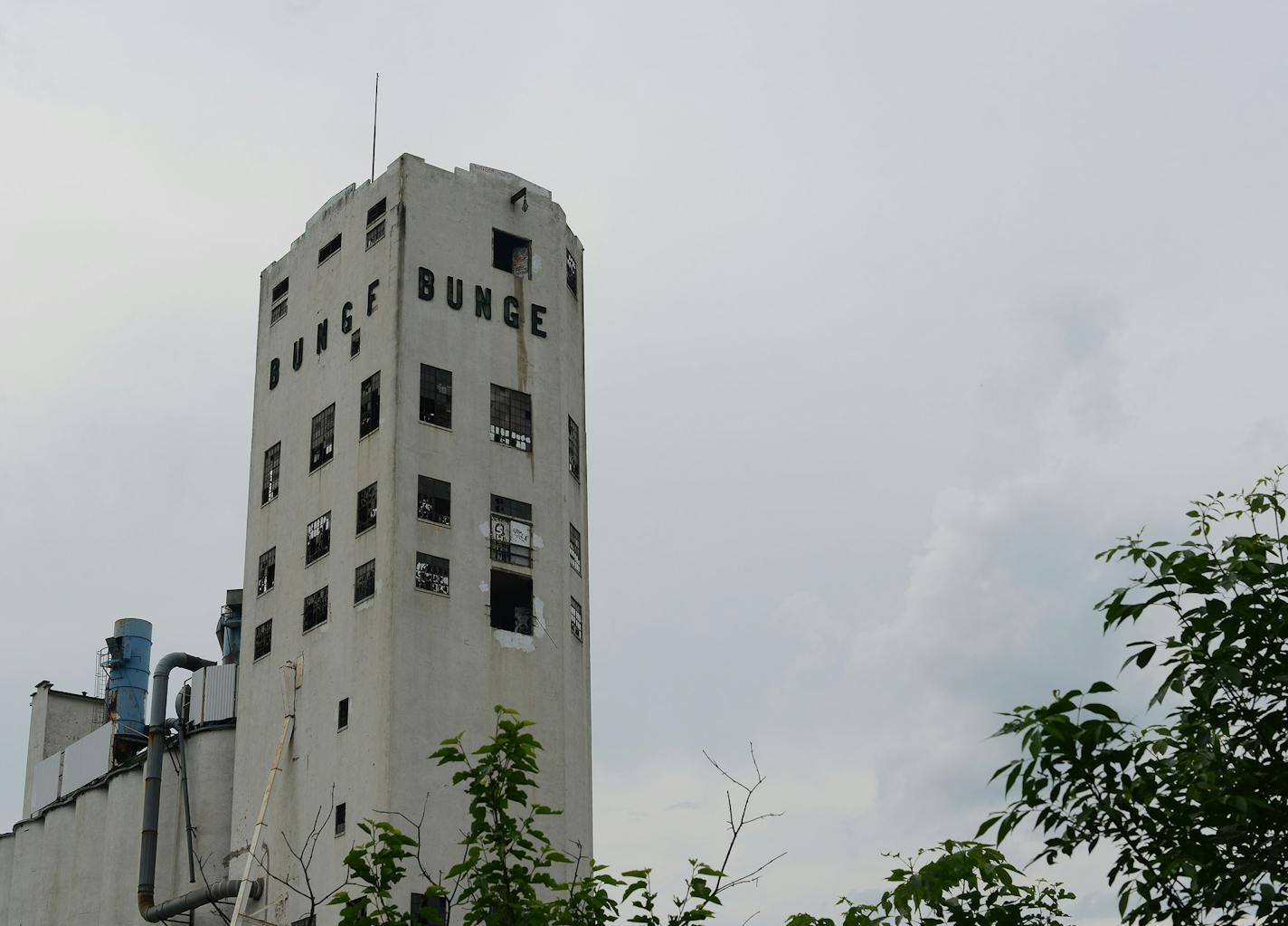 The effort to retrieve a University of Minnesota student who fell in the Bunge Tower grain elevator in June required the services of Minnesota Task Force 1, a statewide technical rescue team. An emergency room doctor had to be lowered into the building.