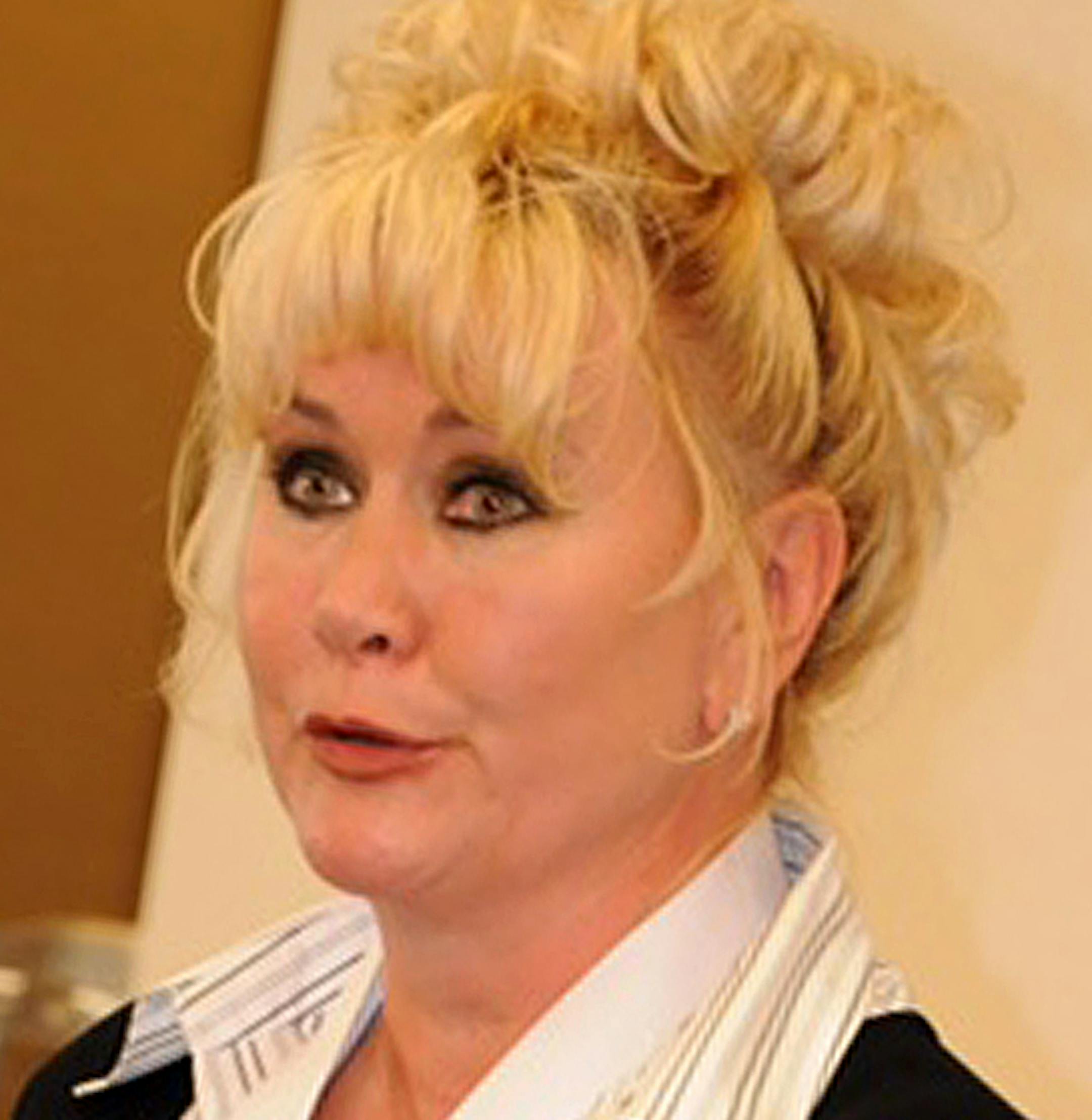 Amy Brown retires from the office of the St. Paul police department.... her real name is Amelia Jensen.