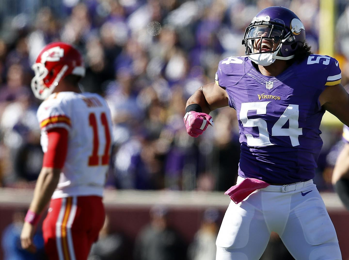 Eric Kendricks (54) celebrated after tackling Chiefs quarterback Alex Smith (11) last season.