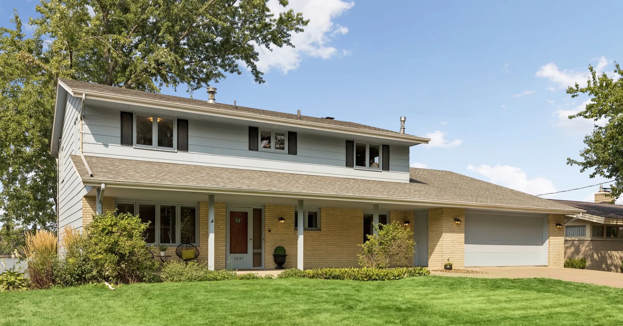 Das Haus am Seeufer der „Blue Ribbon Baker“ aus Minnesota kommt erstmals ...