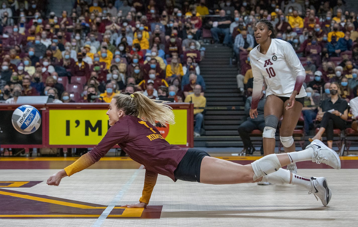 Gophers CC McGraw (7) dove for the ball in the third set during their match up against Purdue at Maturi Pavilion in Minneapolis, Minn., on Sunday, November 14, 2021. ] Elizabeth Flores • liz.flores@startribune.com