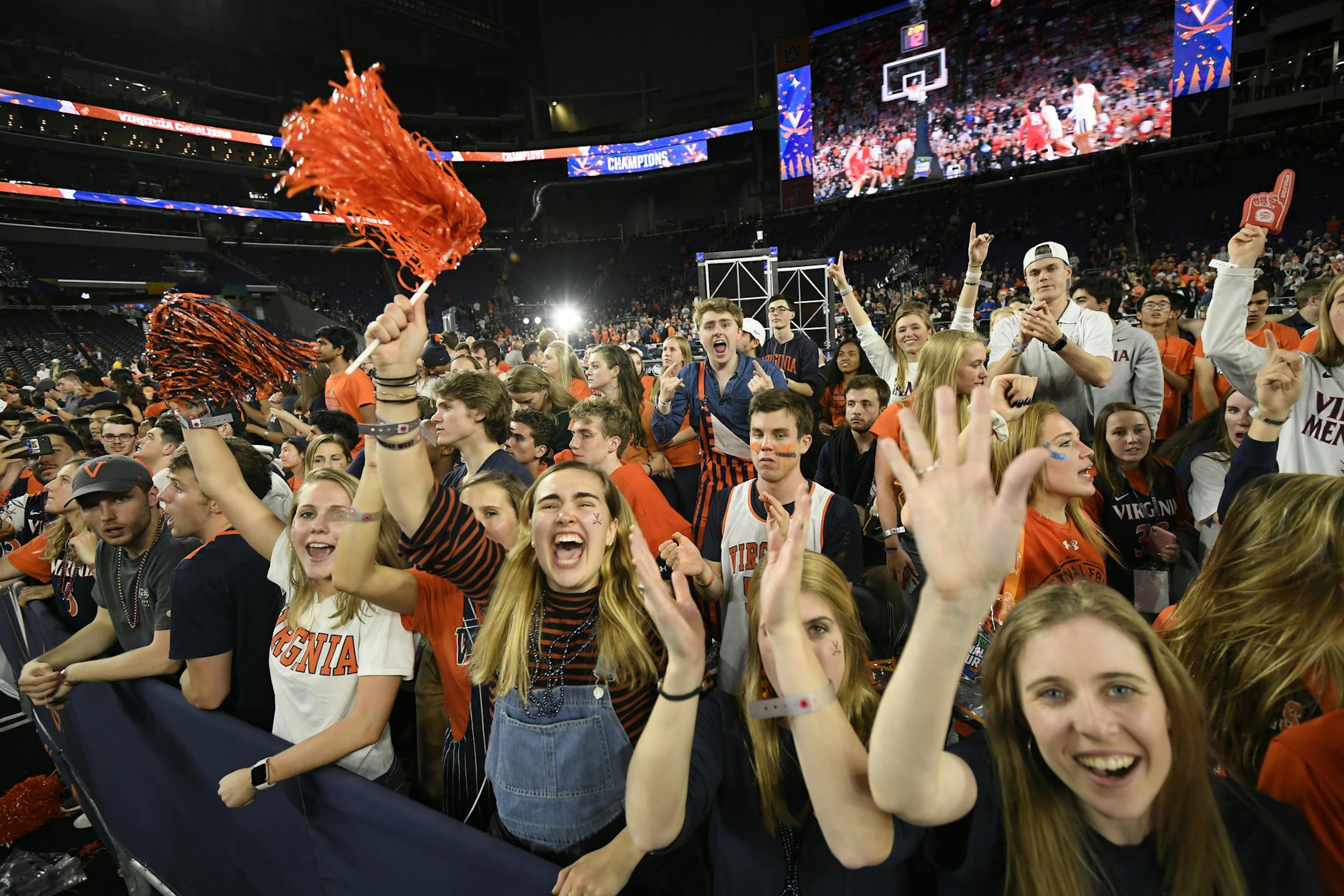 Virginia fans cheered after their win against Texas Tech 85-87 in overtime. ] AARON LAVINSKY &#x2022; Aaron.lavinsky@startribune.com Texas Tech played Virginia in the final of the NCAA Division I Men's Basketball Championship Final Four on Monday, April 8, 2019 at U.S. Bank Stadium in Minneapolis.