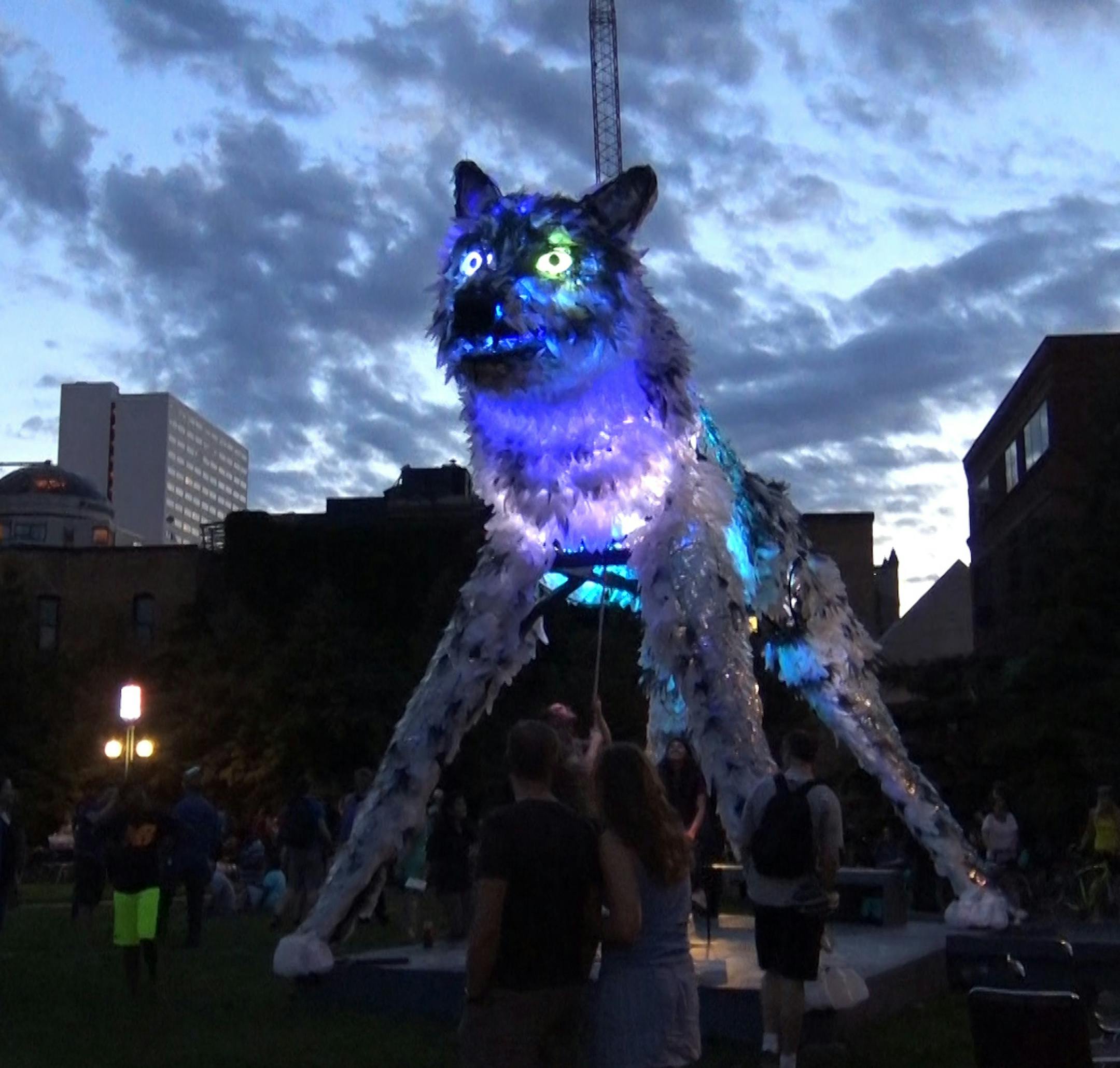 Wolf sculpture