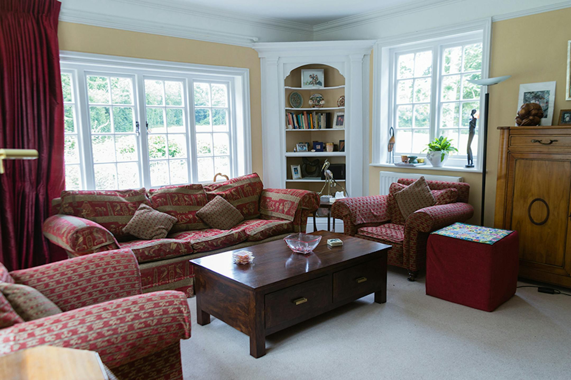 The comfortable living room at Nettlepole. Photo by Eleaner Loos