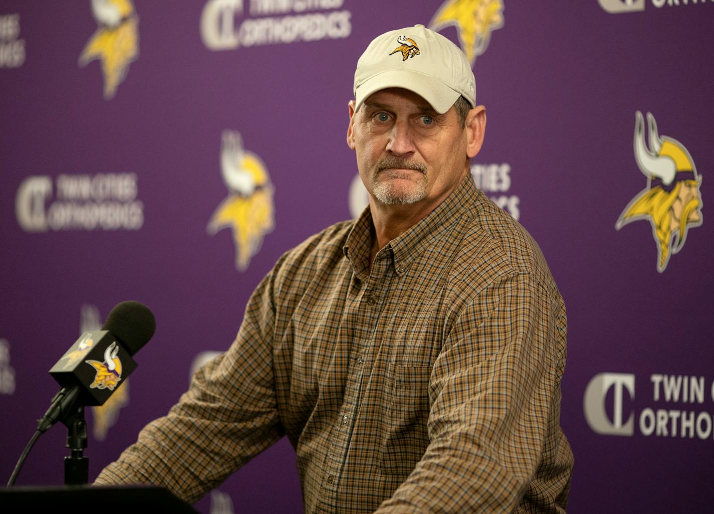 Scott Studwell announced Tuesday during an emotional news conference in Eagan that he was retiring after 42-year playing and scouting career with the Vikings.