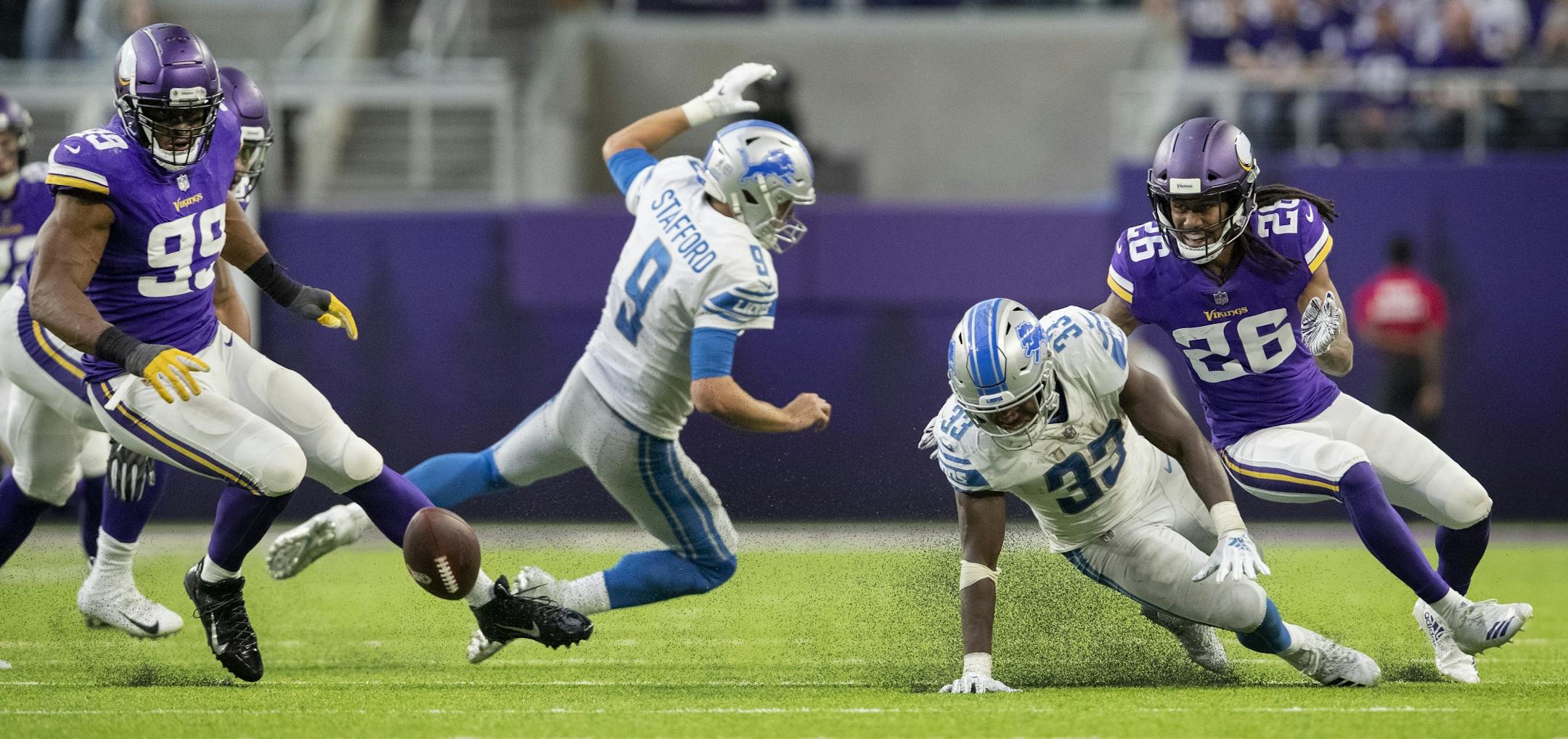 Kerryon Johnson (33) could not handle a pitch by Matthew Stafford in the fourth quarter. Danielle Hunter recovered a fumble and returned it 32-yards for a touchdown.