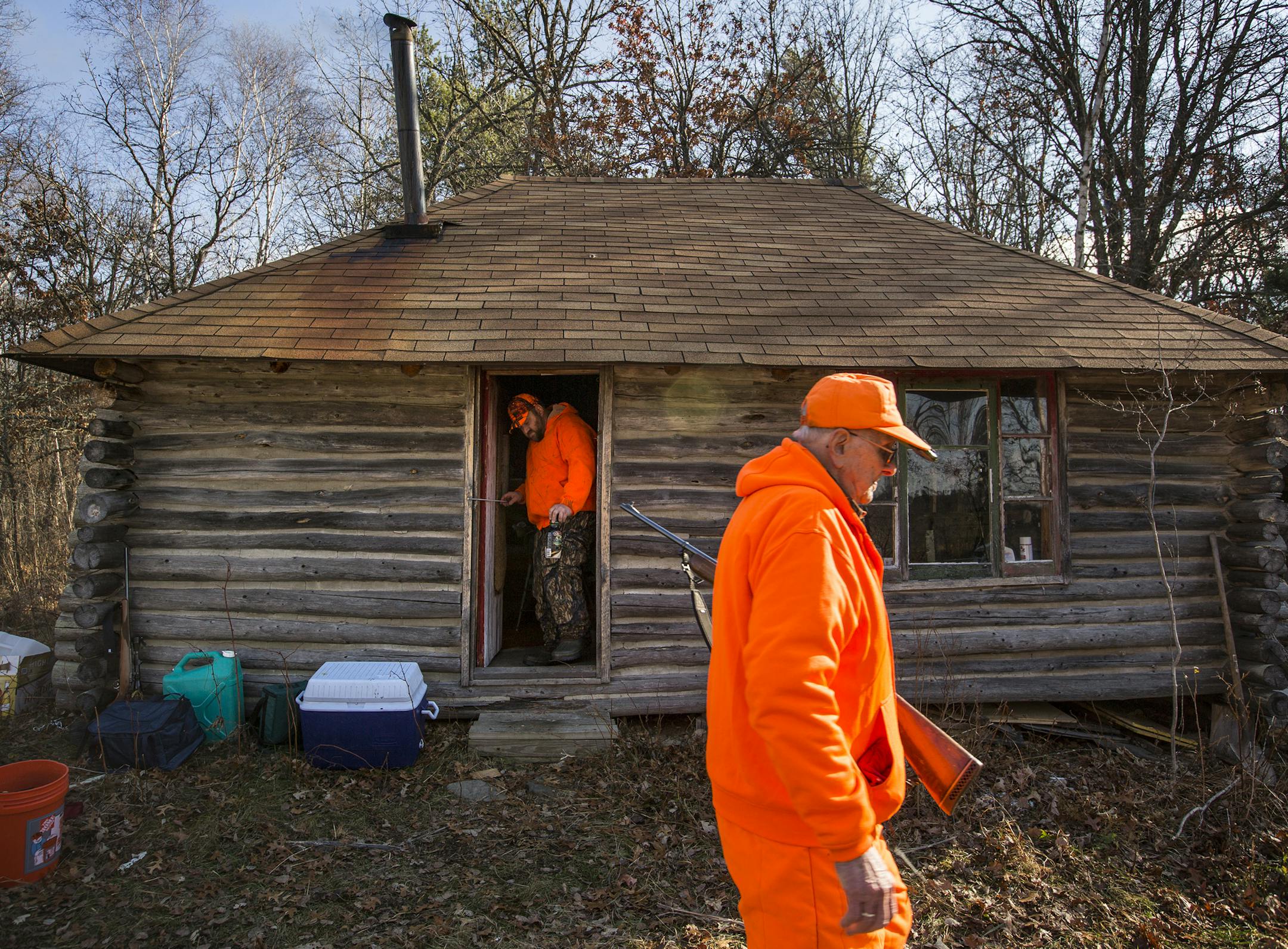 Leon Sloneker, 93, gets ready for the afternoon hunt with his grandson Ryan during deer opener weekend at the Sloneker family hunting cabin in Jenkins on Saturday, November 7, 2015. ] (LEILA NAVIDI/STAR TRIBUNE) leila.navidi@startribune.com