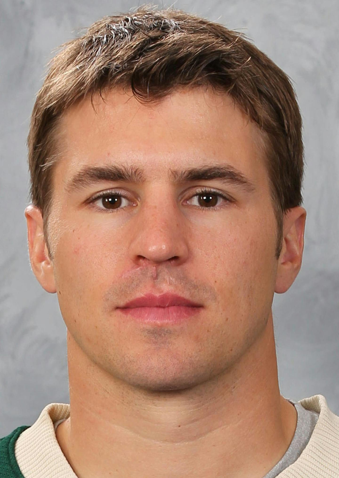 ST. PAUL, MN - SEPTEMBER 17: Zach Parise #11 of the Minnesota Wild poses for his official headshot for the 2015-2016 season on September 17, 2015 at the Xcel Energy Center in St. Paul, Minnesota. (Andy King/NHLI via Getty Images) *** Local Caption *** Zach Parise ORG XMIT: 570172171