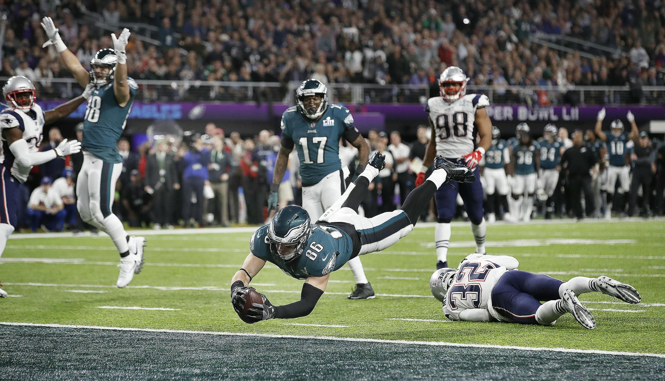] Carlos Gonzalez ï Carlos. Gonzalez@startribune.com The New England Patriots met the Philadelphia Eagles in Super Bowl LII Sunday evening, February 4, 2017 at U.S. Bank Stadium in Minneapolis.