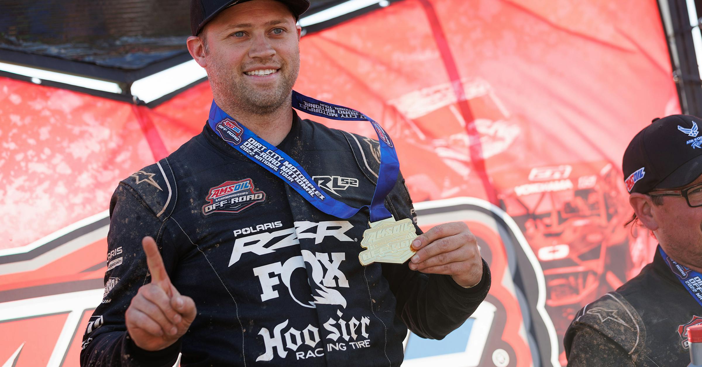 Minnesota engineer 'privateer' beats pros in off-road racing series