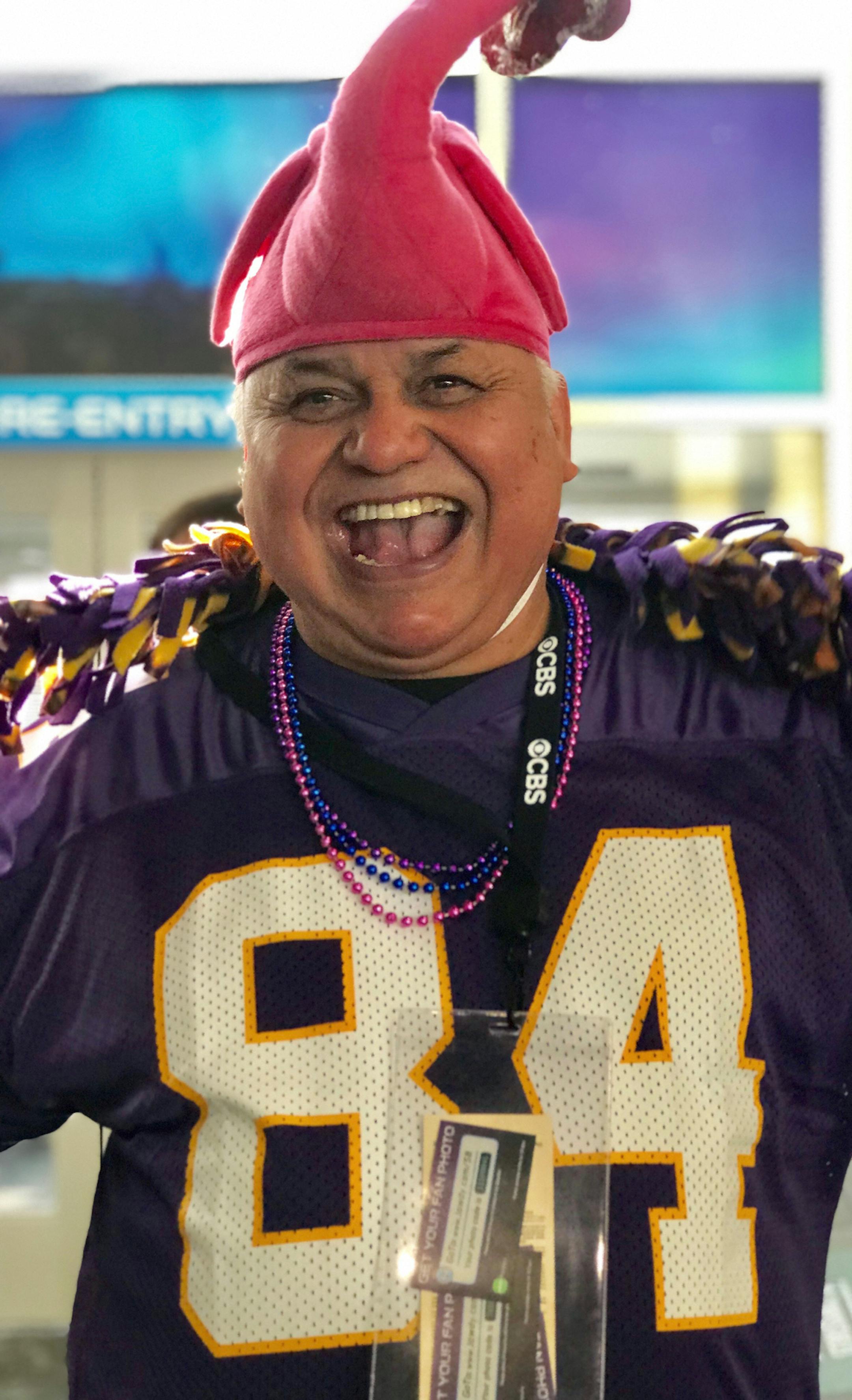 Fernando Rosas of Brooklyn Park was disappointed but determined to party Sunday. ìItís too bad they didnít make it, but itís OK,î he said. ìLetís have fun.î Just then, an Eagles fan put his hand on his shoulder and said, ìHey, at least you got Mossed.î