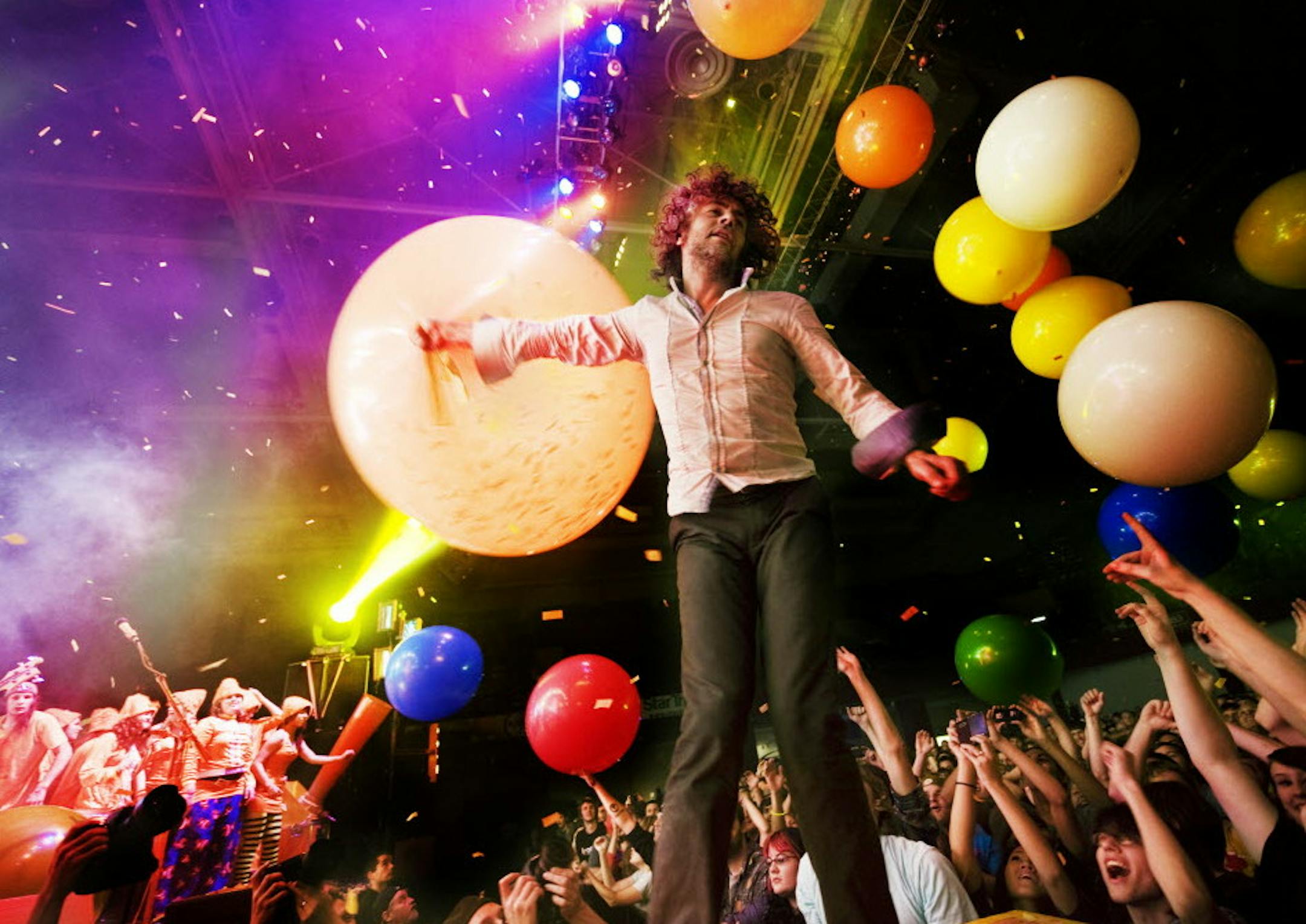 Wayne Coyne of the Flaming Lips at Roy Wilkins Auditorium in 2010.