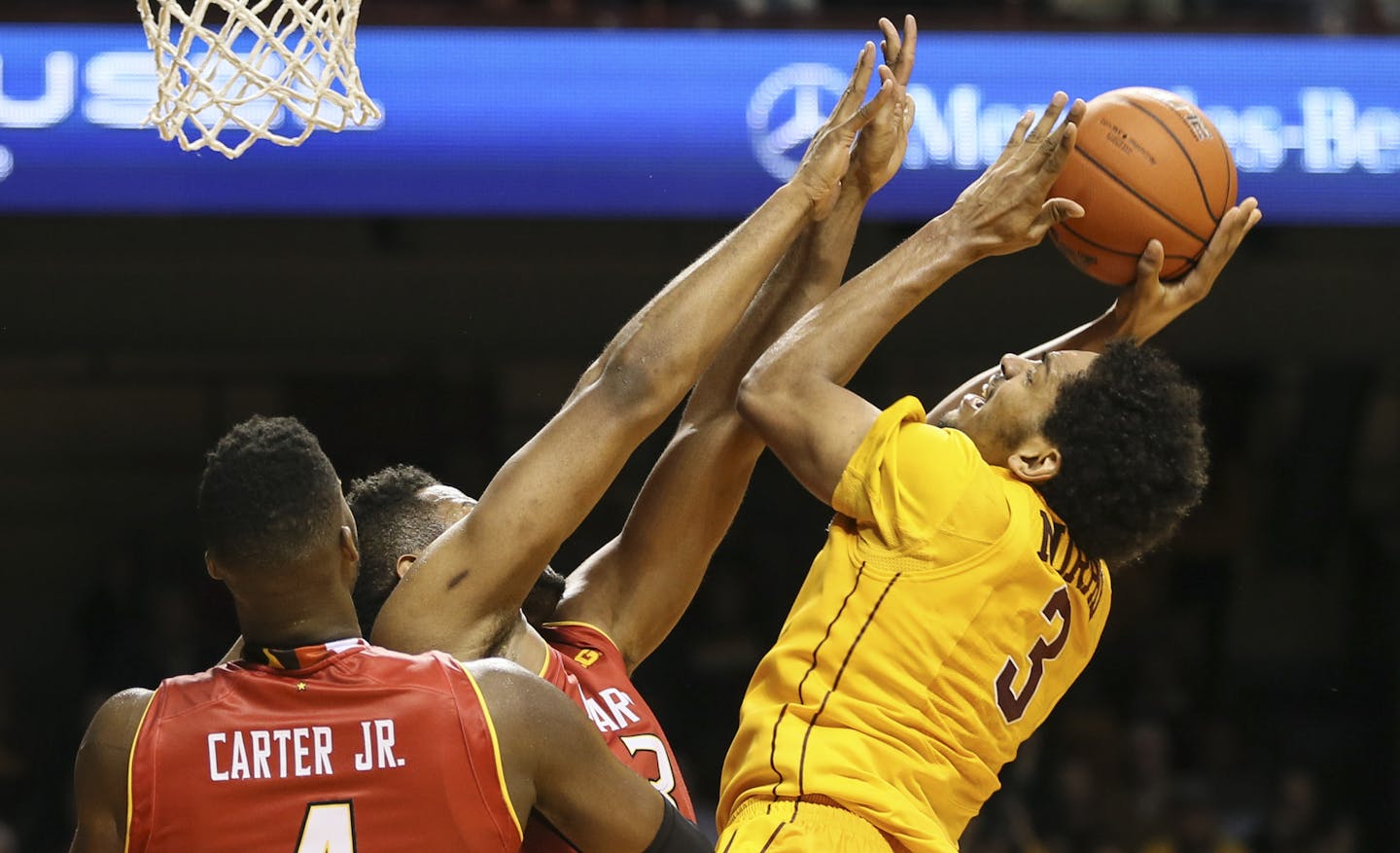 Gophers Jordan Murphy went for a shot during the second half. ] RENEE JONES SCHNEIDER &#x2022; reneejones@startribune.com The Minnesota Gophers hosted the Maryland Terrapins at Williams Arena at the University of Minnesota on Thursday, February 18, 2016, in Minneapolis, Minn.