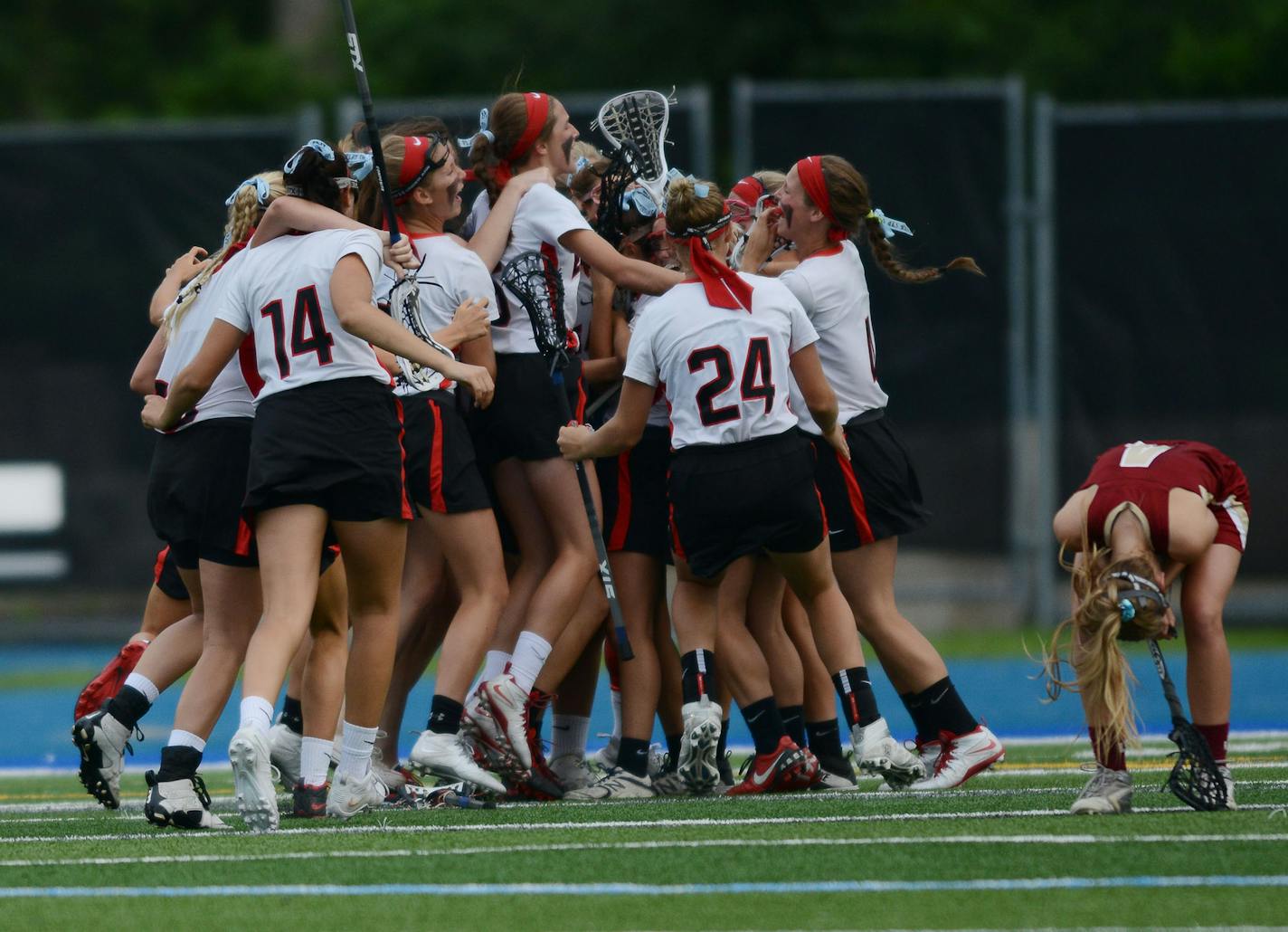 Eden Prairie celebrated their win Saturday evening in Minnetonka. ] RACHEL WOOLF &#xef; rachel.woolf@startribune.com Eden Prairie met Lakeville South in a girls state lacrosse tournament championship game at Minnetonka High School in Minnetonka Saturday evening, June 13, 2015.