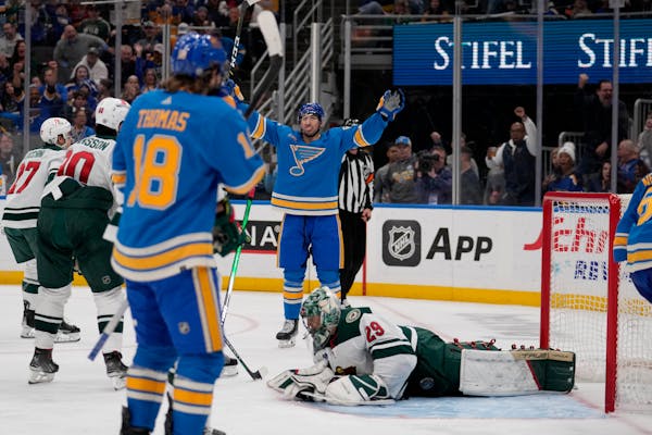 Wild fall in shootout, squander chance to improve playoff hopes