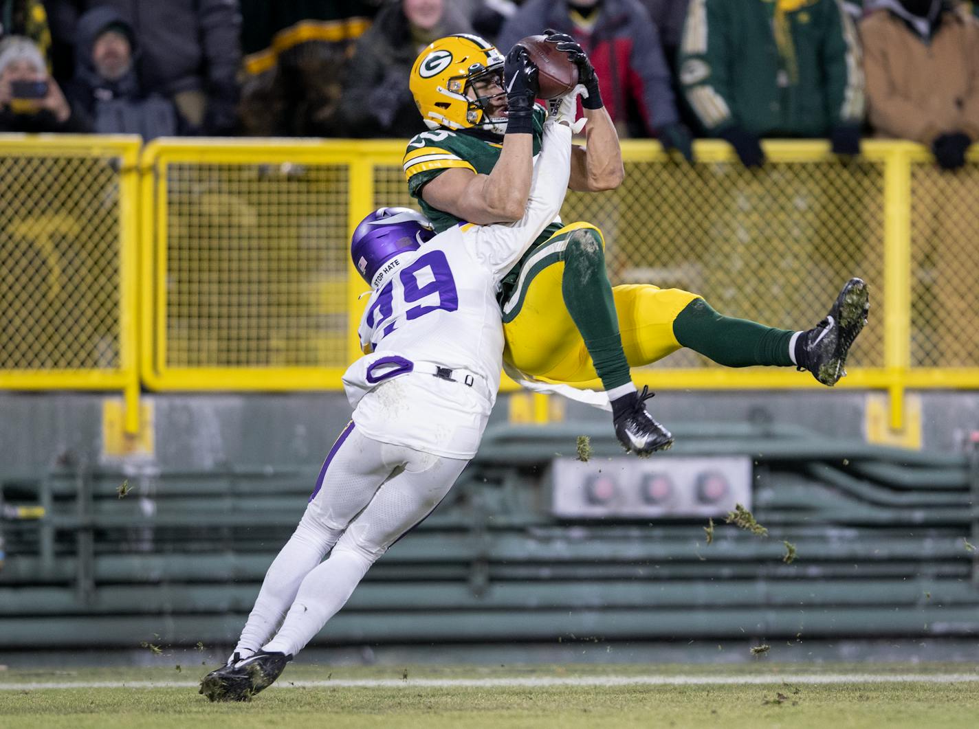 Allen Lazard (13) of the Green Bay Packers catches a touchdown pass while defended by Kris Boyd (29) of the Minnesota Vikings in the second quarter Sunday, Jan. 2, 2022 at Lambeau Field in Green Bay, Wis. ] CARLOS GONZALEZ • cgonzalez@startribune.com