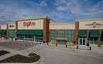 Des Moines-based Hy-Vee plans to open four to six stores in the Twin Cities in the next several years. The company is the dominant grocery chain in Io